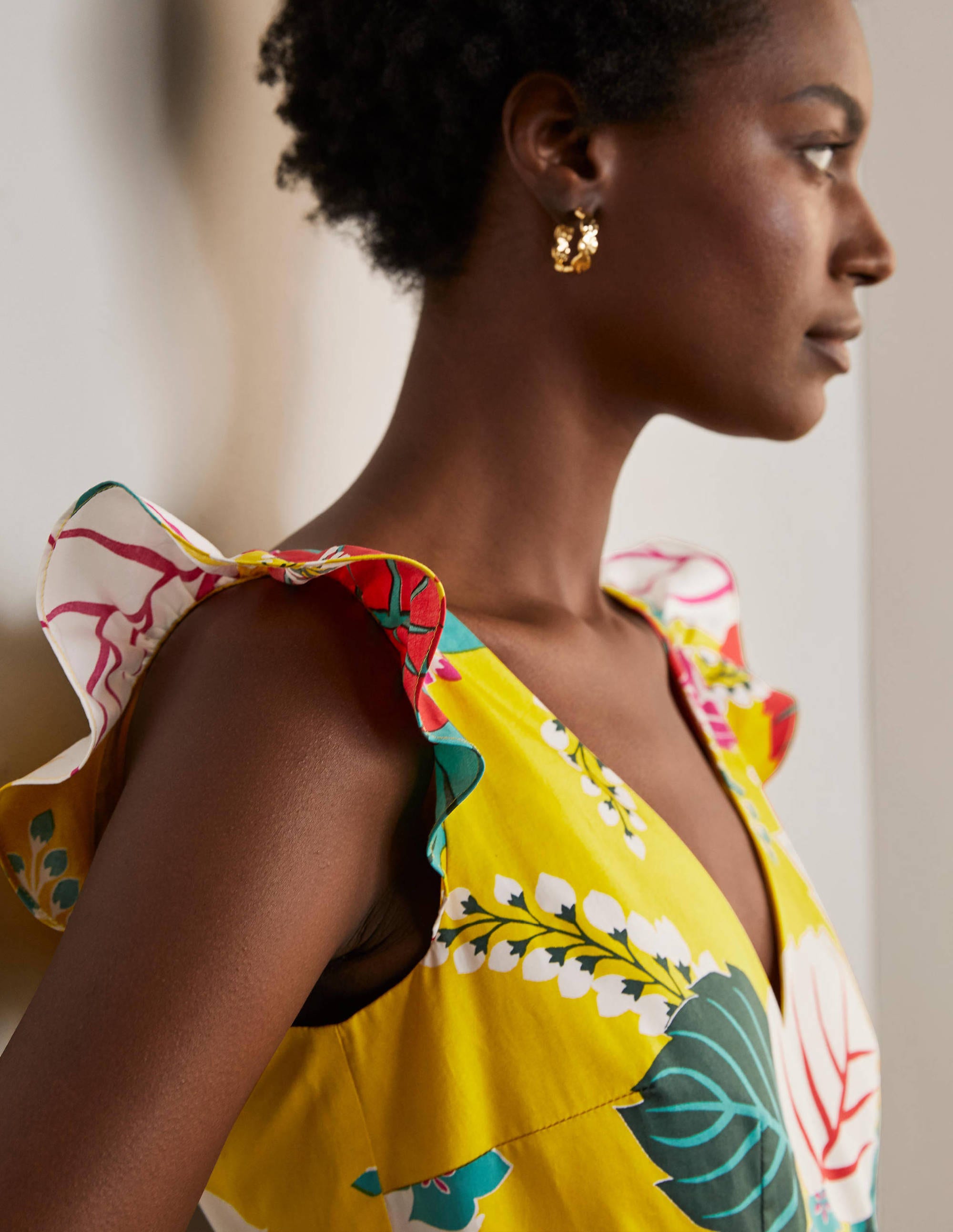 Robe longue Andrea à manches volantées-Jonquille, motif Holiday Tropic - Image 1