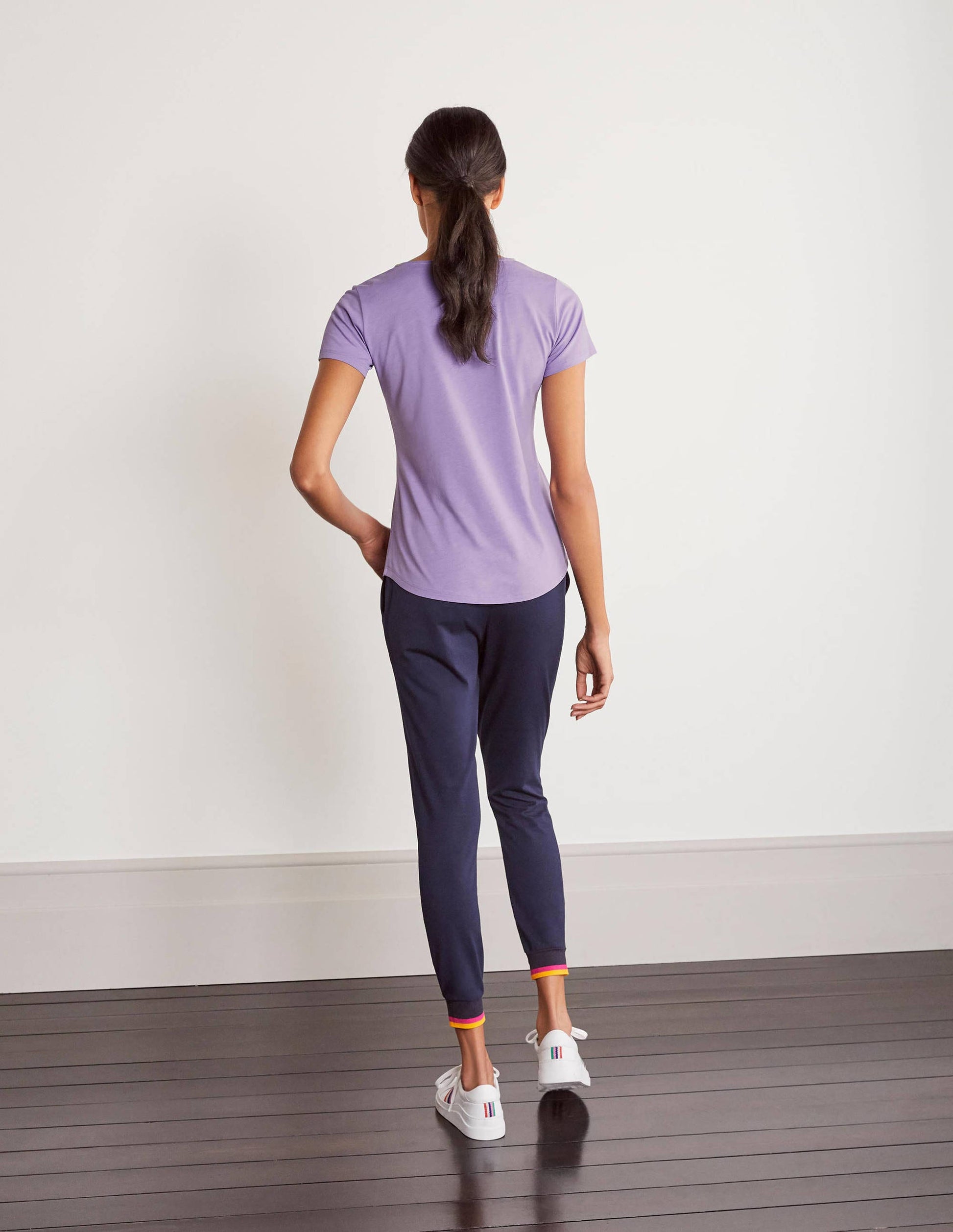 Superweiches T-shirt mit Rundhalsausschnitt-Kühles Violett-3