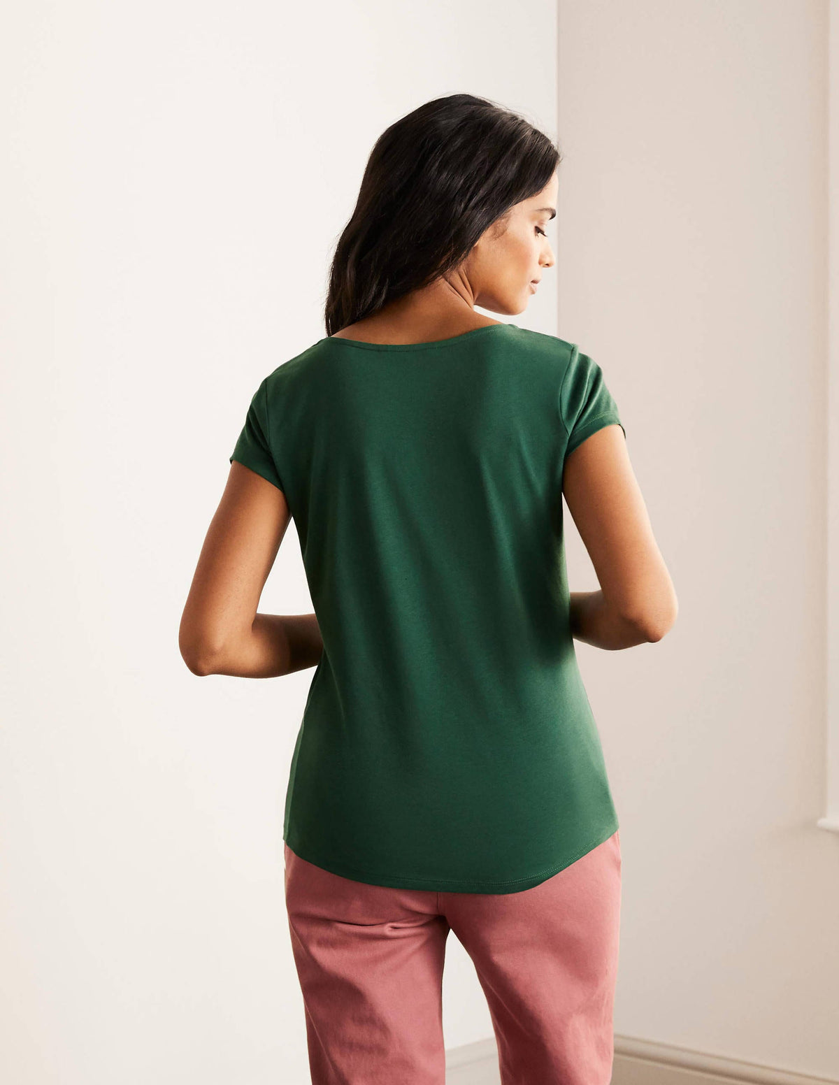 Superweiches T-Shirt mit gerafftem V-Ausschnitt-Palmblattgrün - Image 3