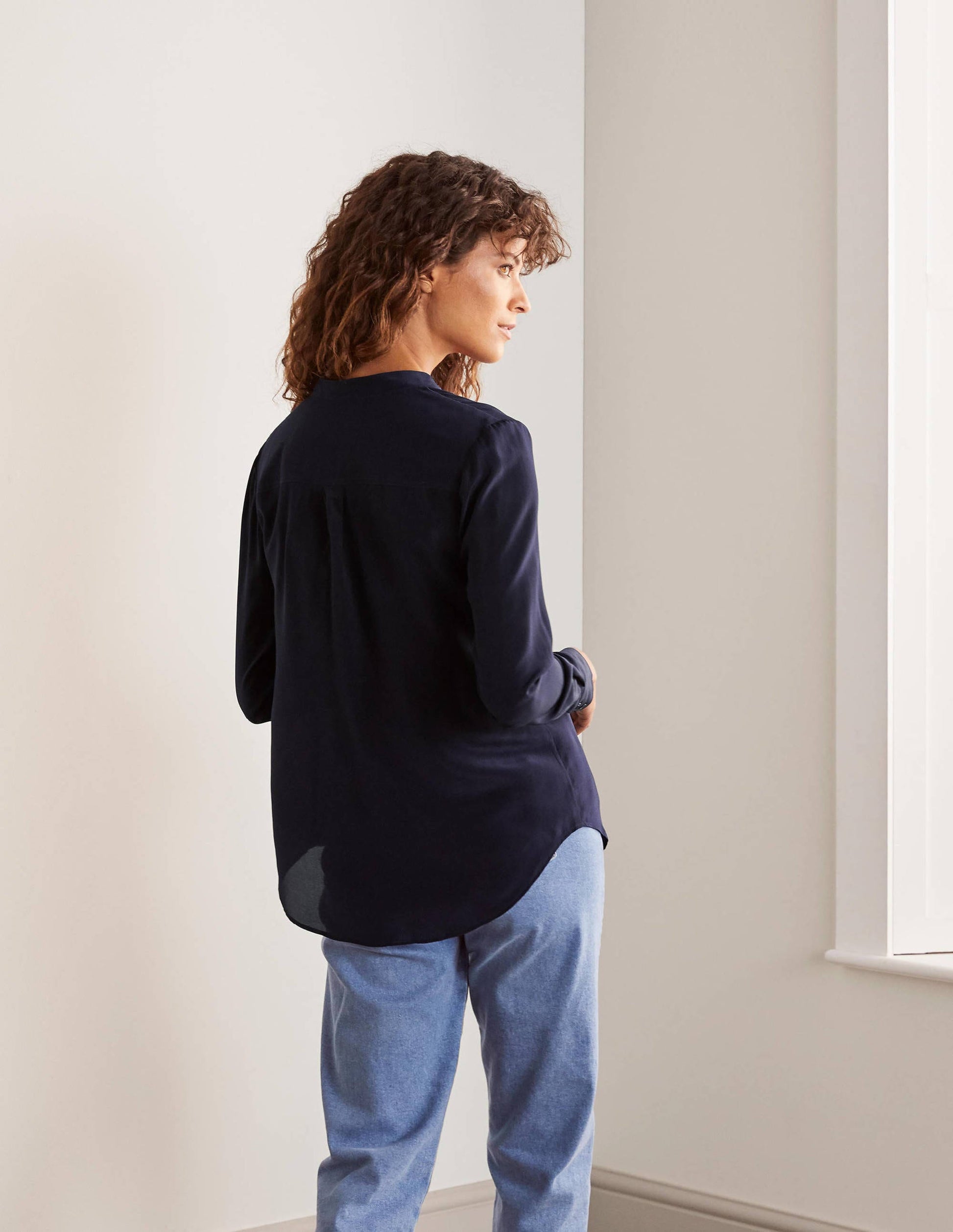 Blouse sans col en soie-Bleu marine-2