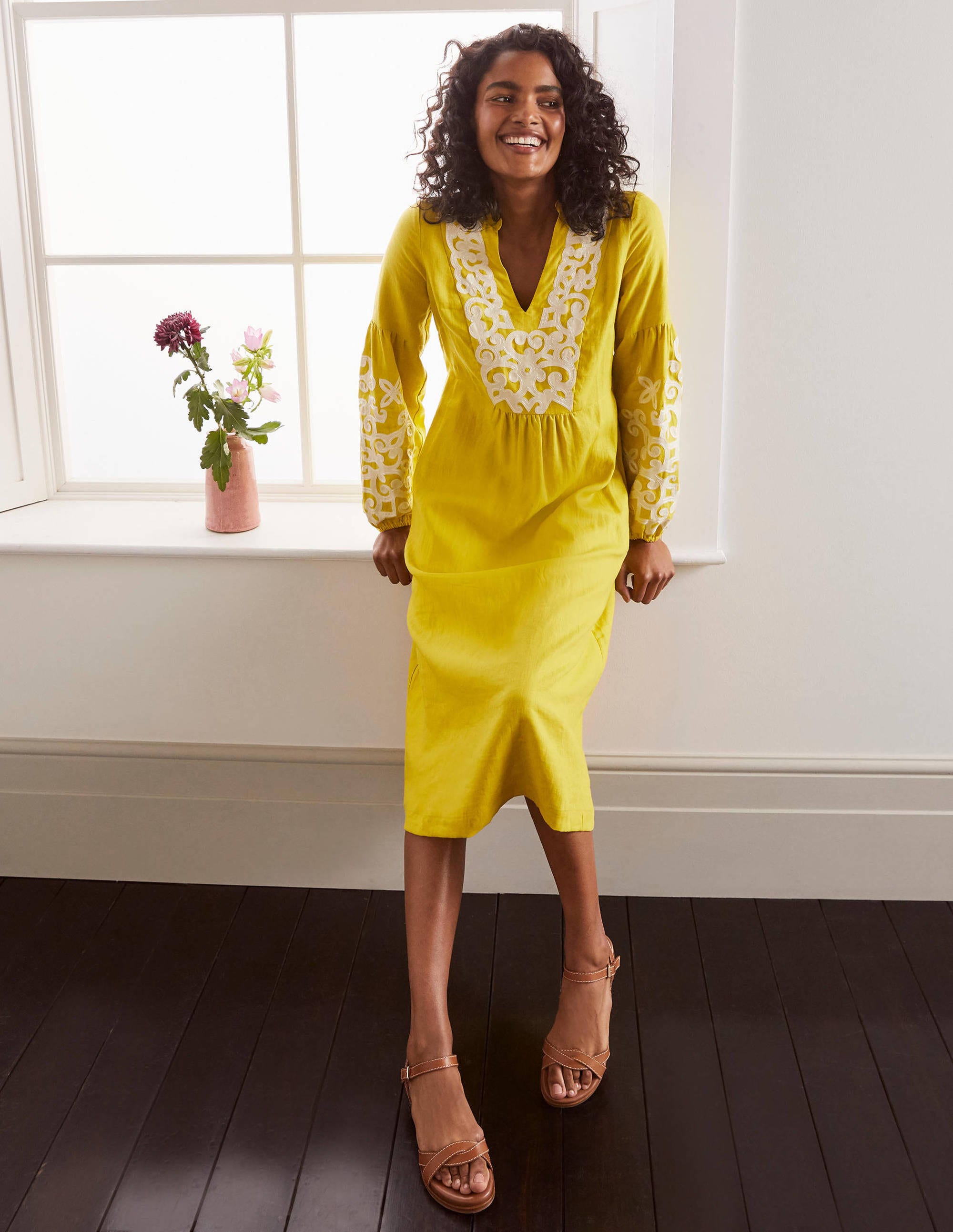 Robe Leonie en lin-Chartreuse - Image 4