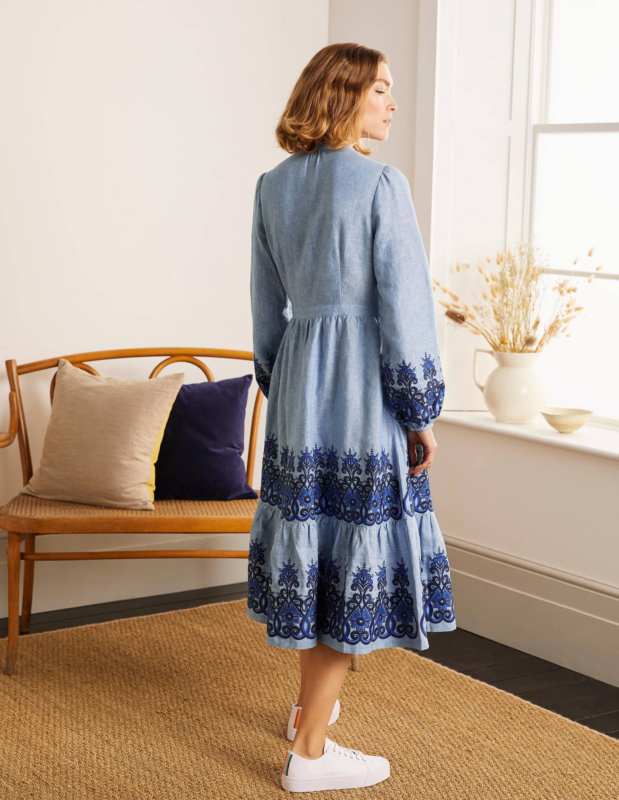 Robe Eden brodée en lin-Chambray bleu gris - Image 3