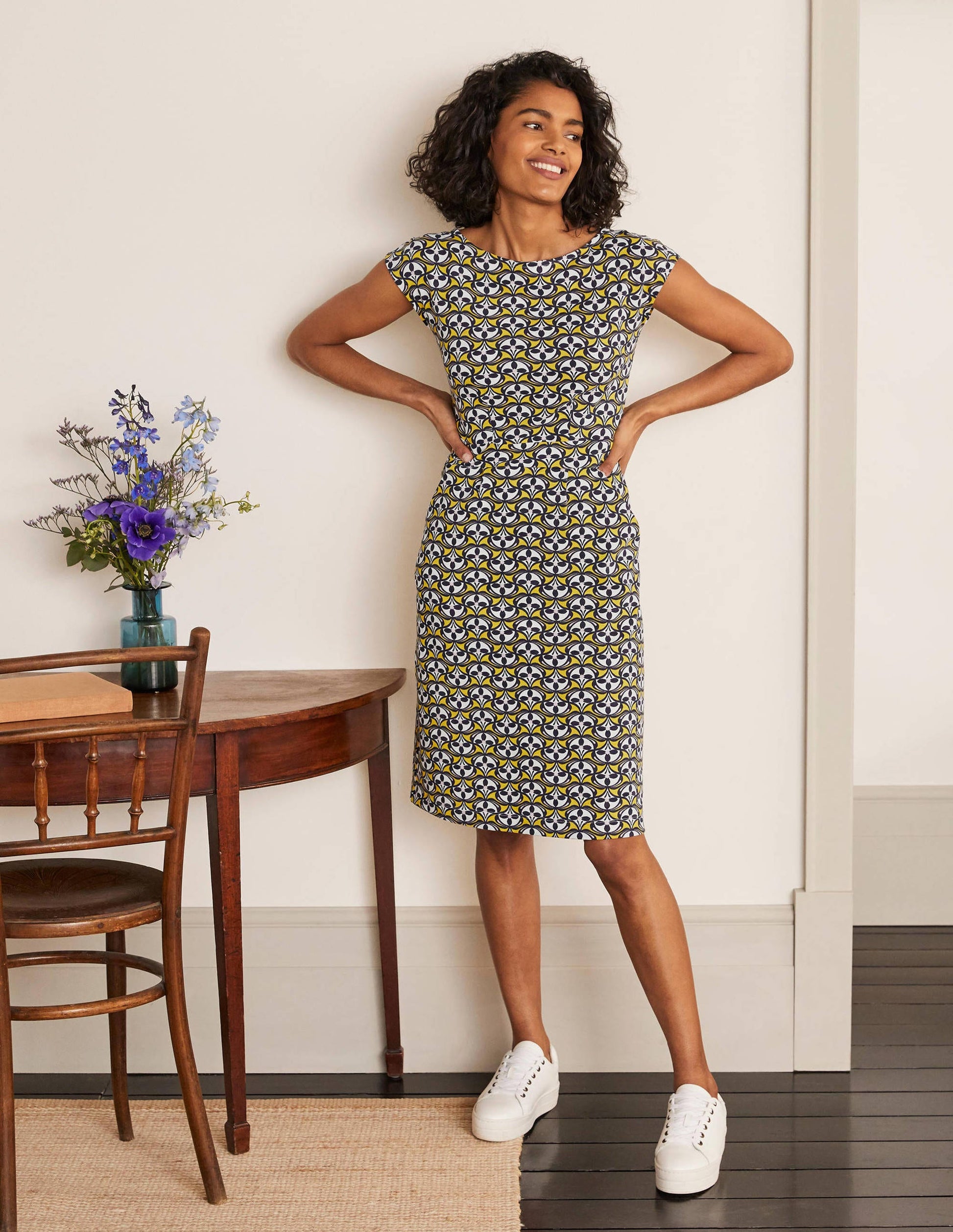 Robe Florrie en jersey-Chartreuse, éventail fleuri-2