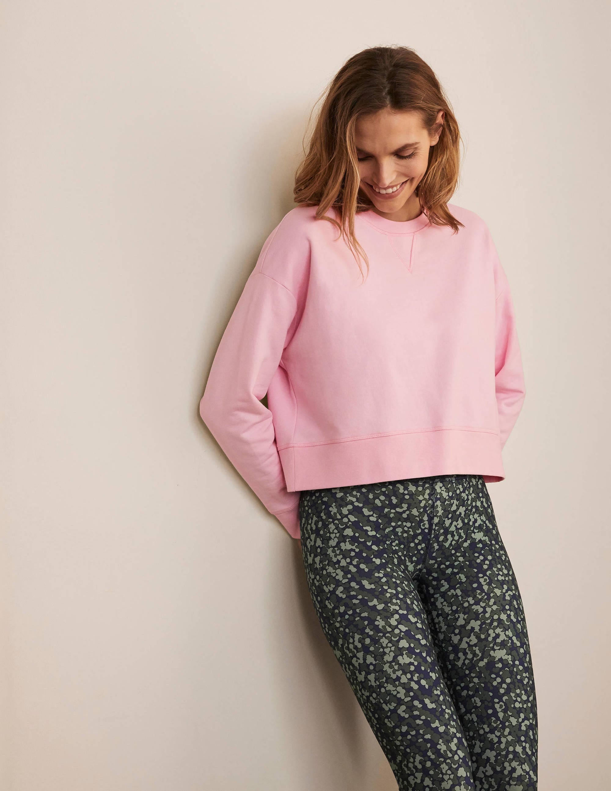 Sweat court-Motif Spring Blossom - Image 1