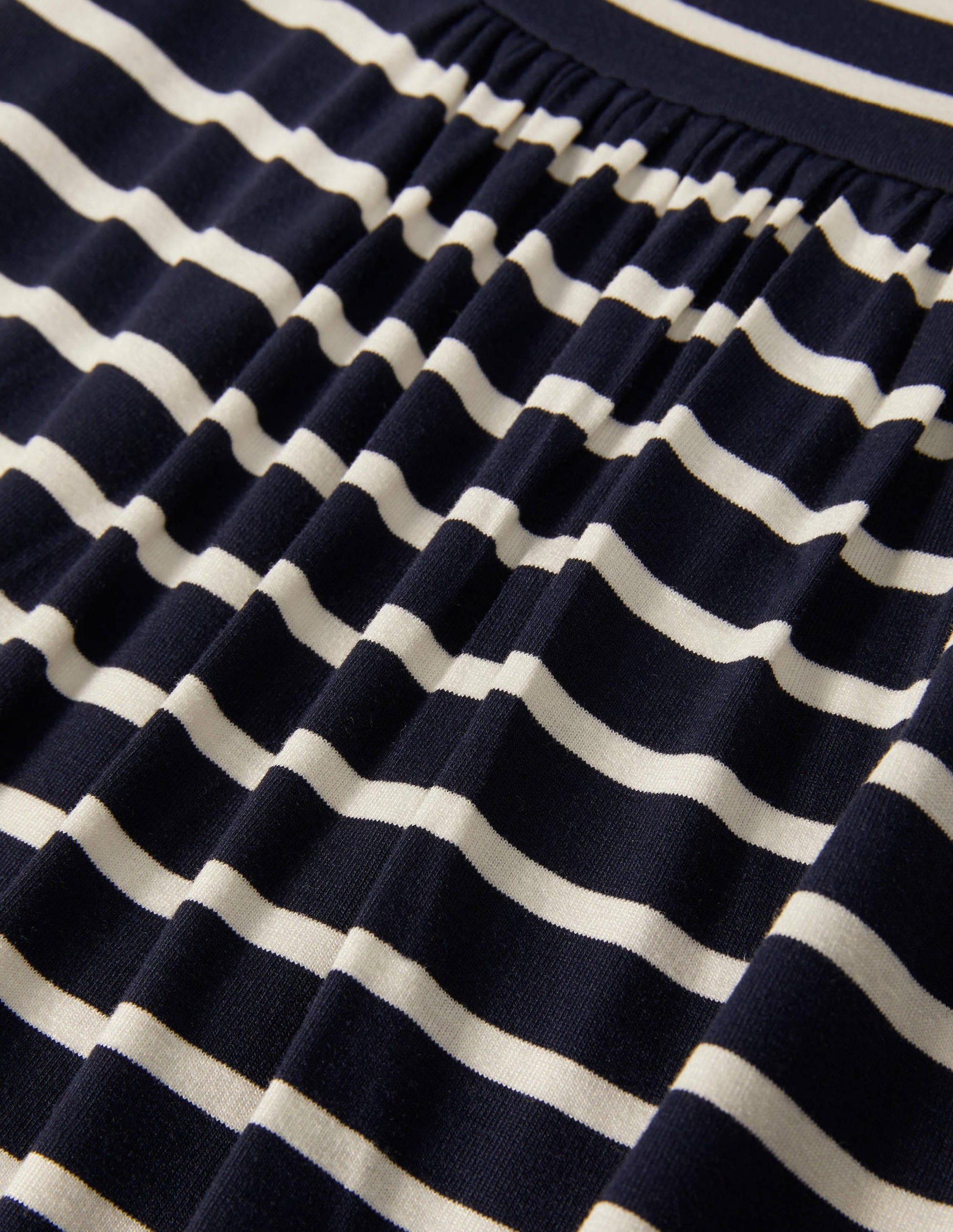 Rock mit gerafftem Bund-Naturweiß/Navy, Gestreift-7