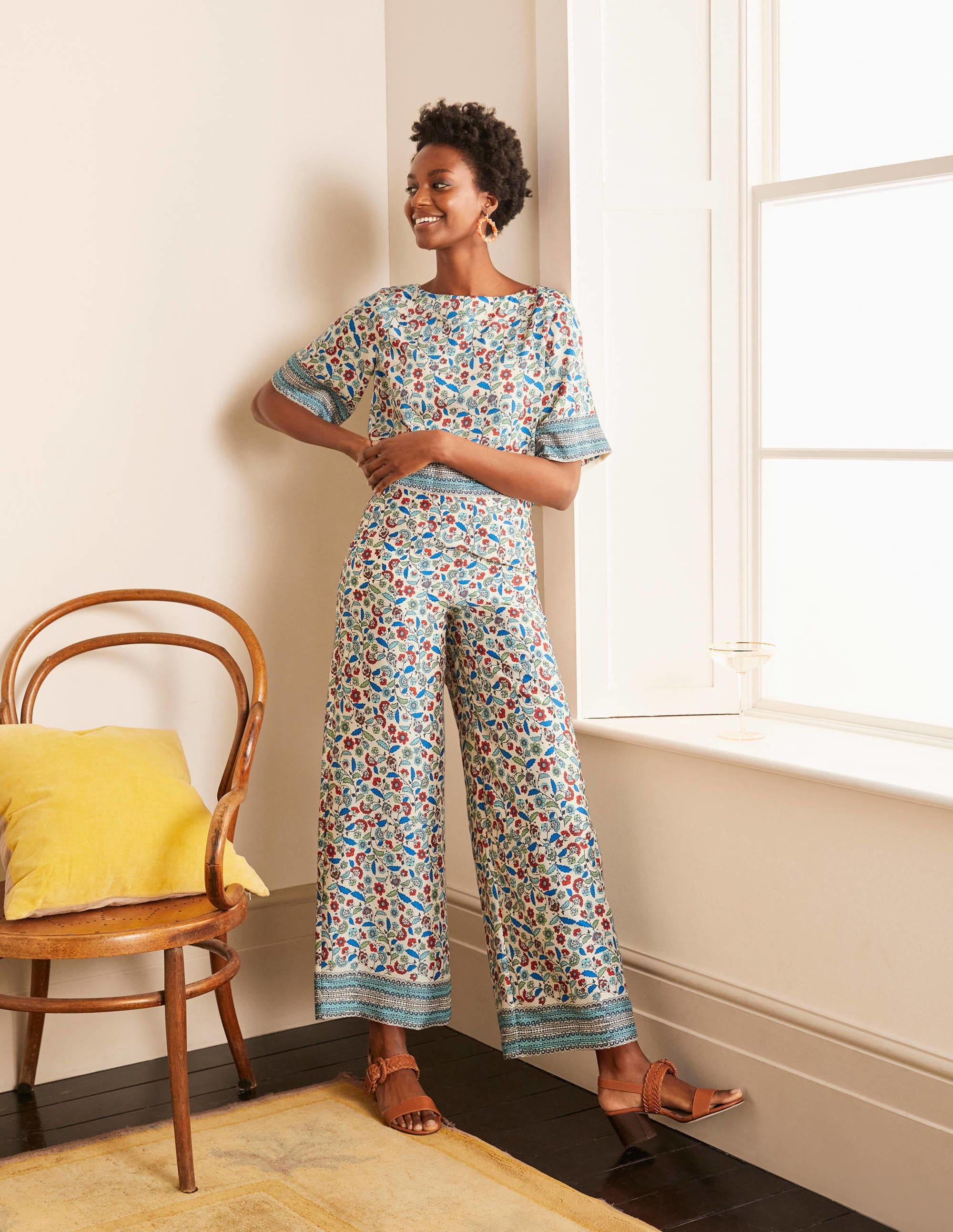 Pantalon Elizabeth-Ivoire, motif Trailing Posy - Image 1