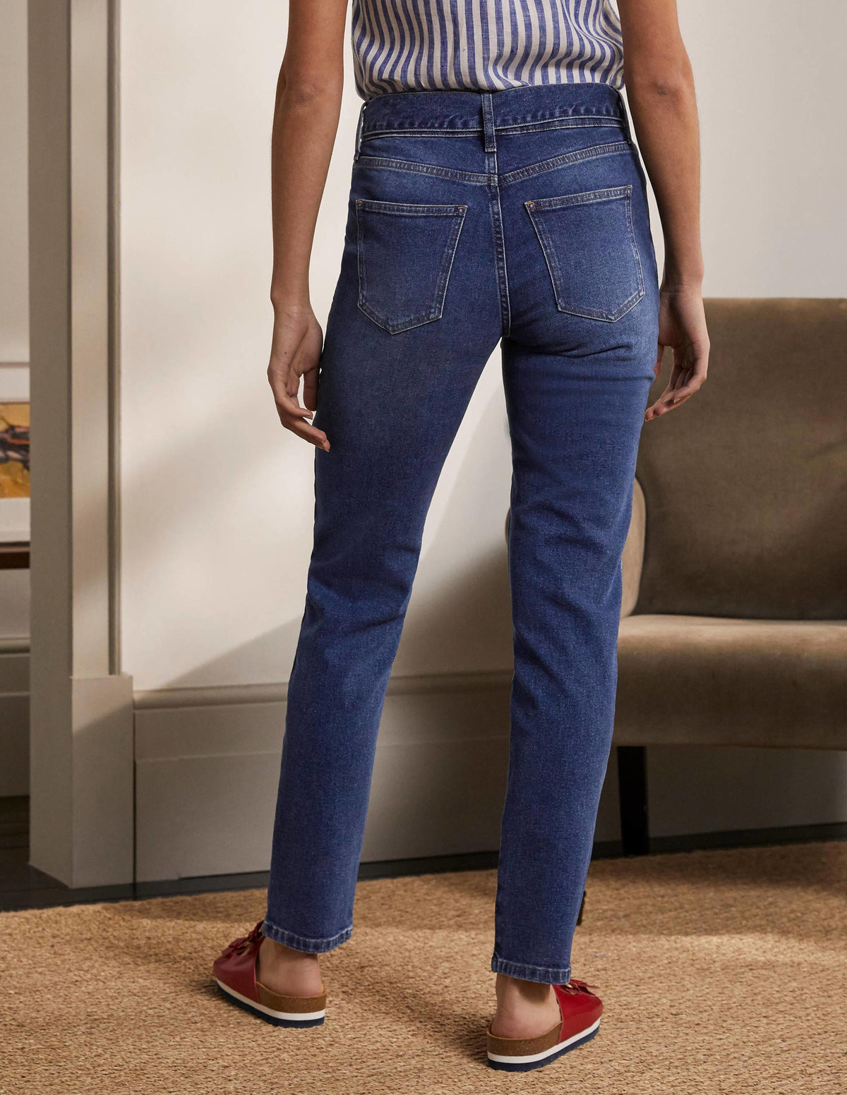 Patch Pocket Girlfriend Jeans-Mid Vintage - Image 3