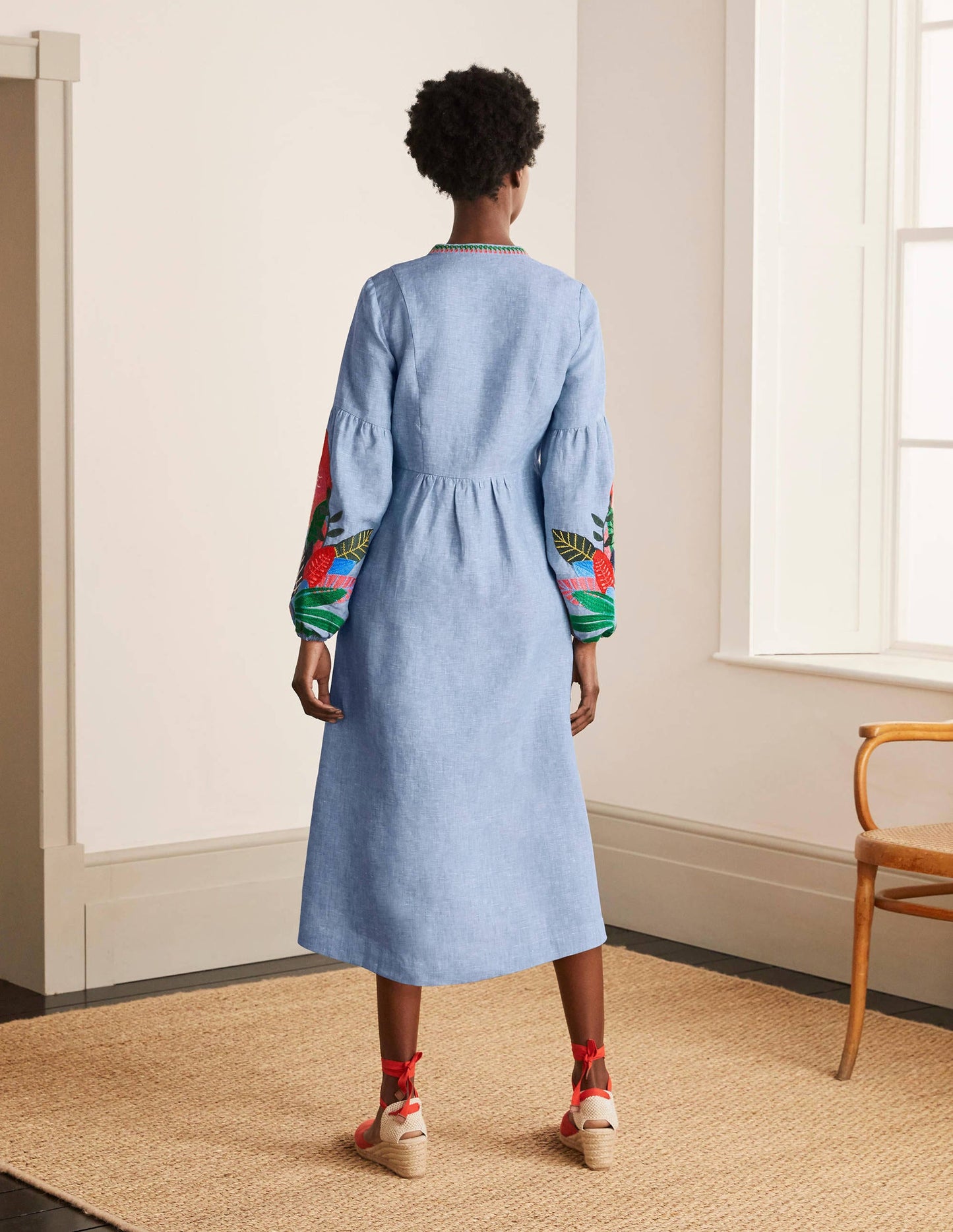 Leonie Leinenkleid-Graublau, Faux-Uni