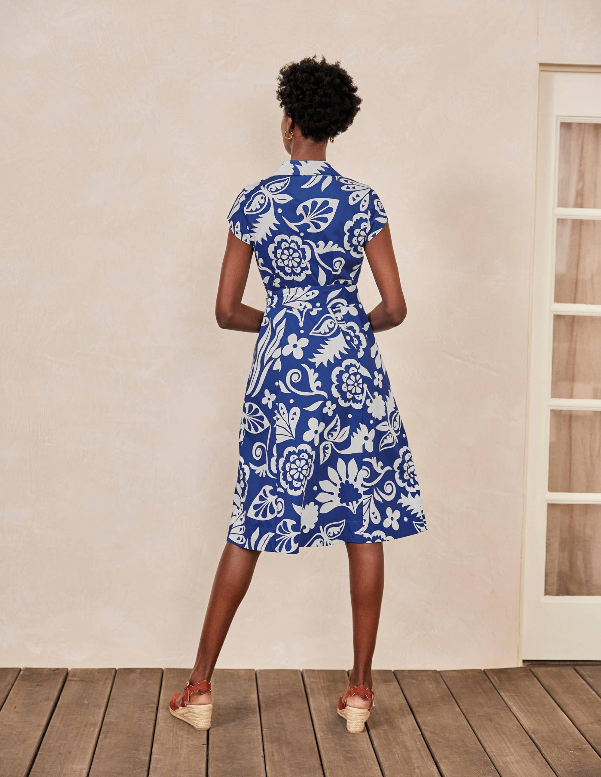 Rowena Hemdblusenkleid-Gipfelblau, Tropischer Garten - Image 2