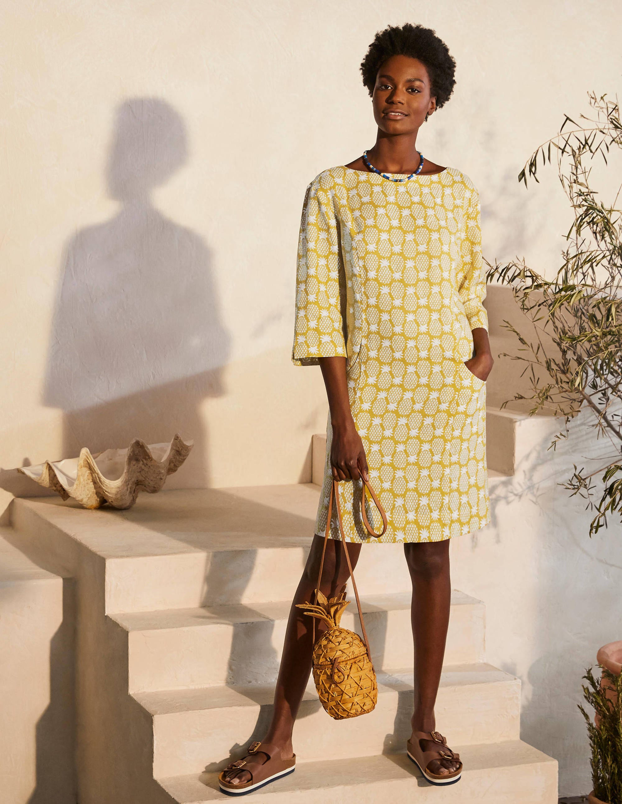 Robe Laurie en lin-Chartreuse, motif géométrique ananas - Image 4