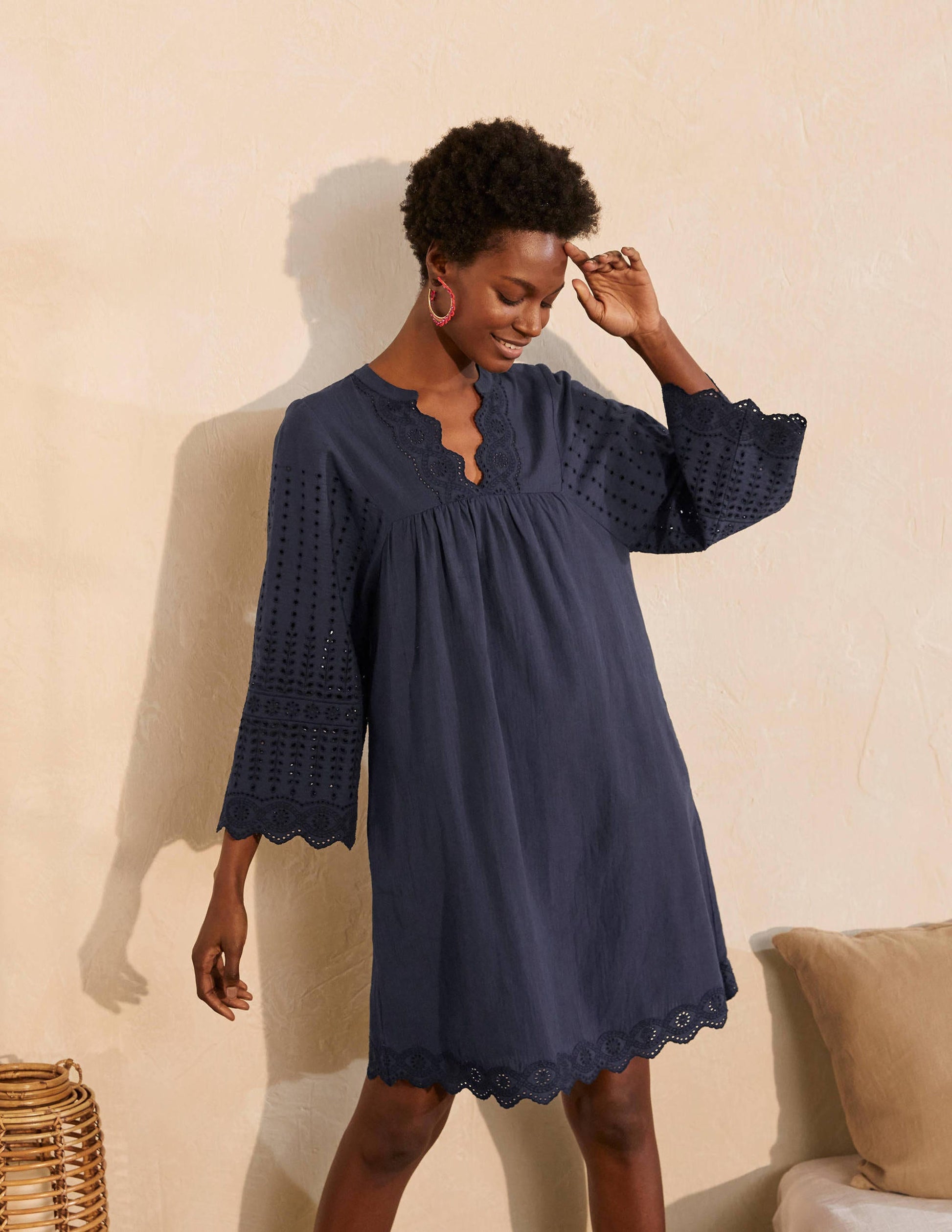 Robe Erin en coton et broderie anglaise-Bleu marine-5