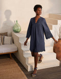 Robe Erin en coton et broderie anglaise-Bleu marine