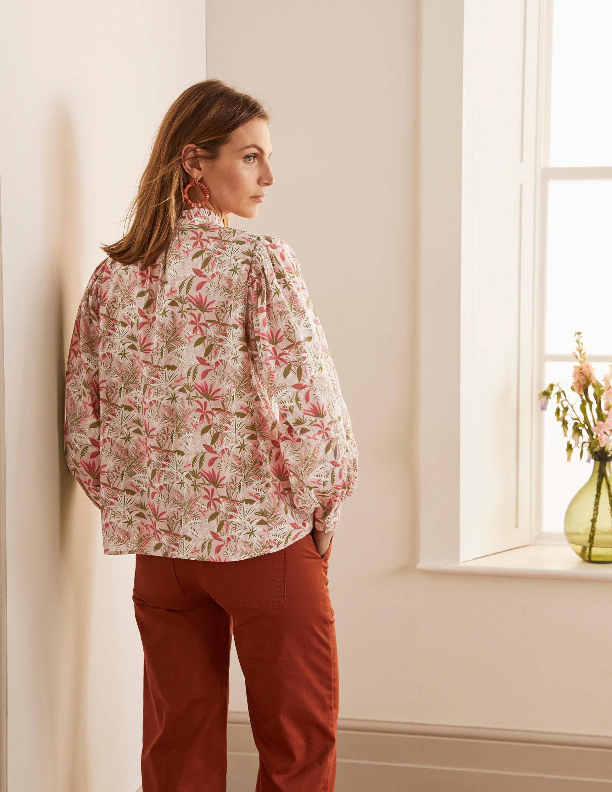 Miranda Blouse-Milkshake, Tropical Palm-3