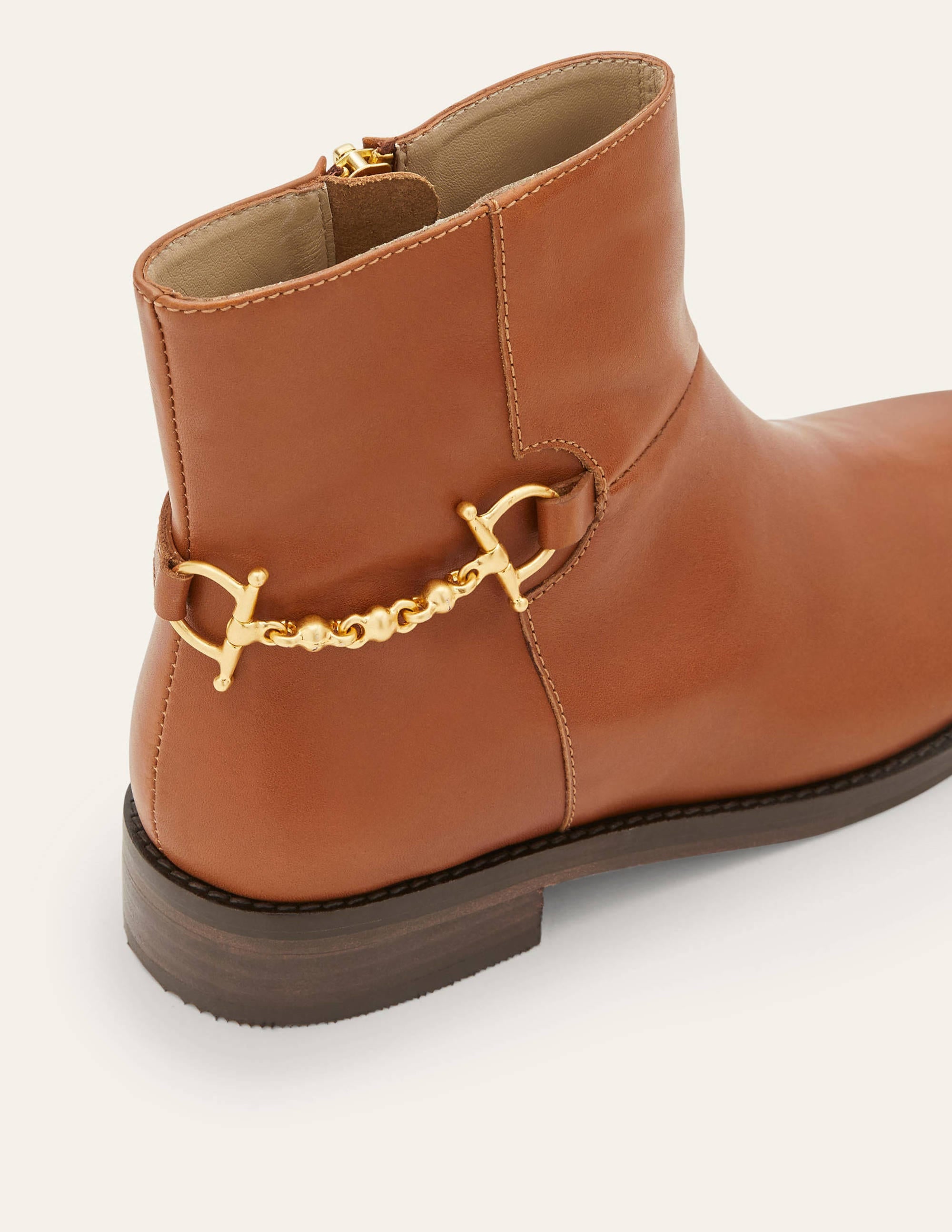 Bottines à détail mors-Fauve foncé - Image 4