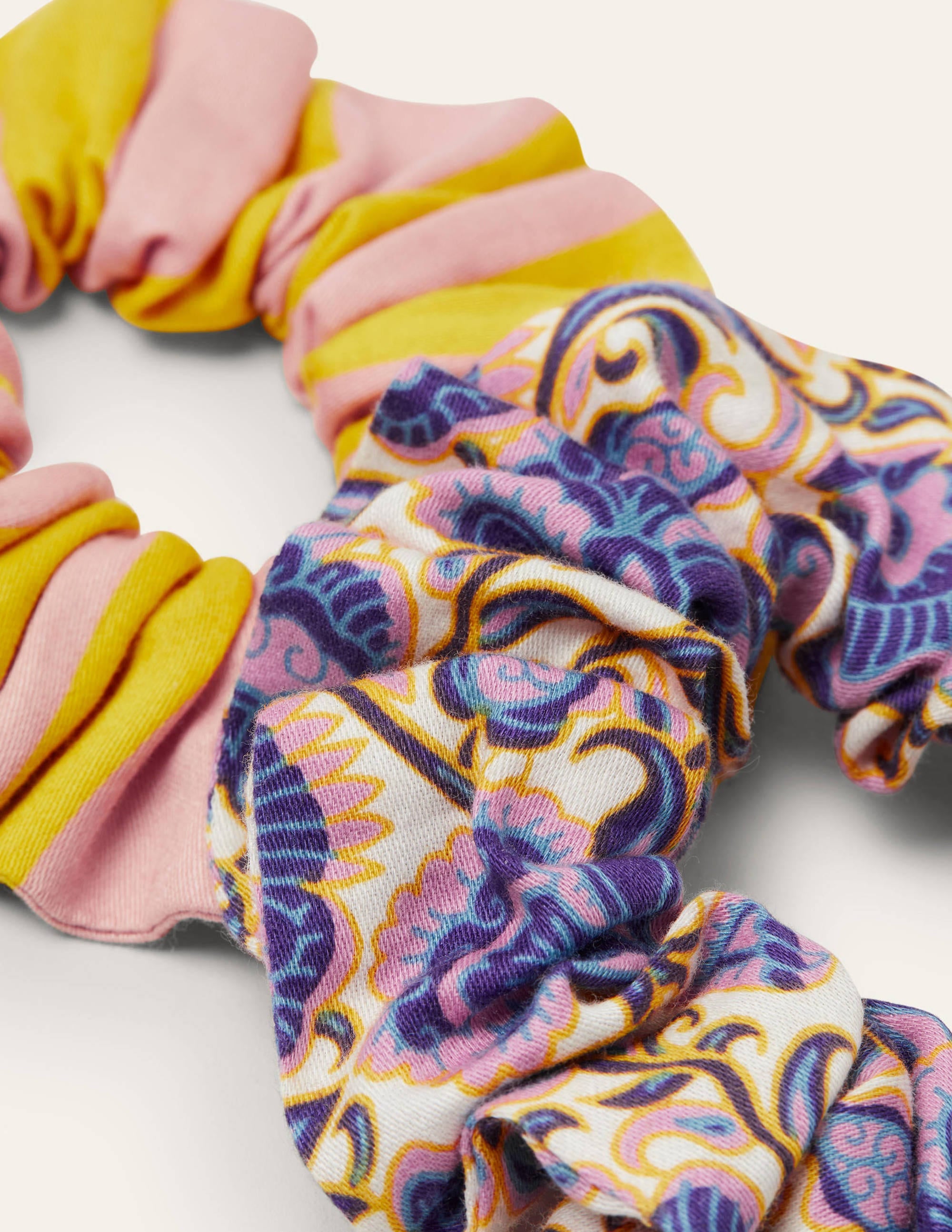 Scrunchie-Set aus Baumwolle-Naturweiß, Knalliges Blumenmuster - Image 2