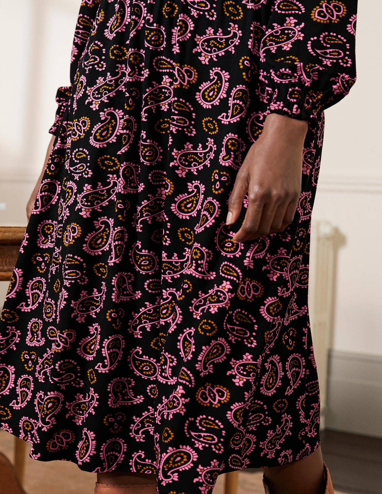 Evelyn Jersey-Midikleid-Azalee, Aufwändiges Paisleymuster