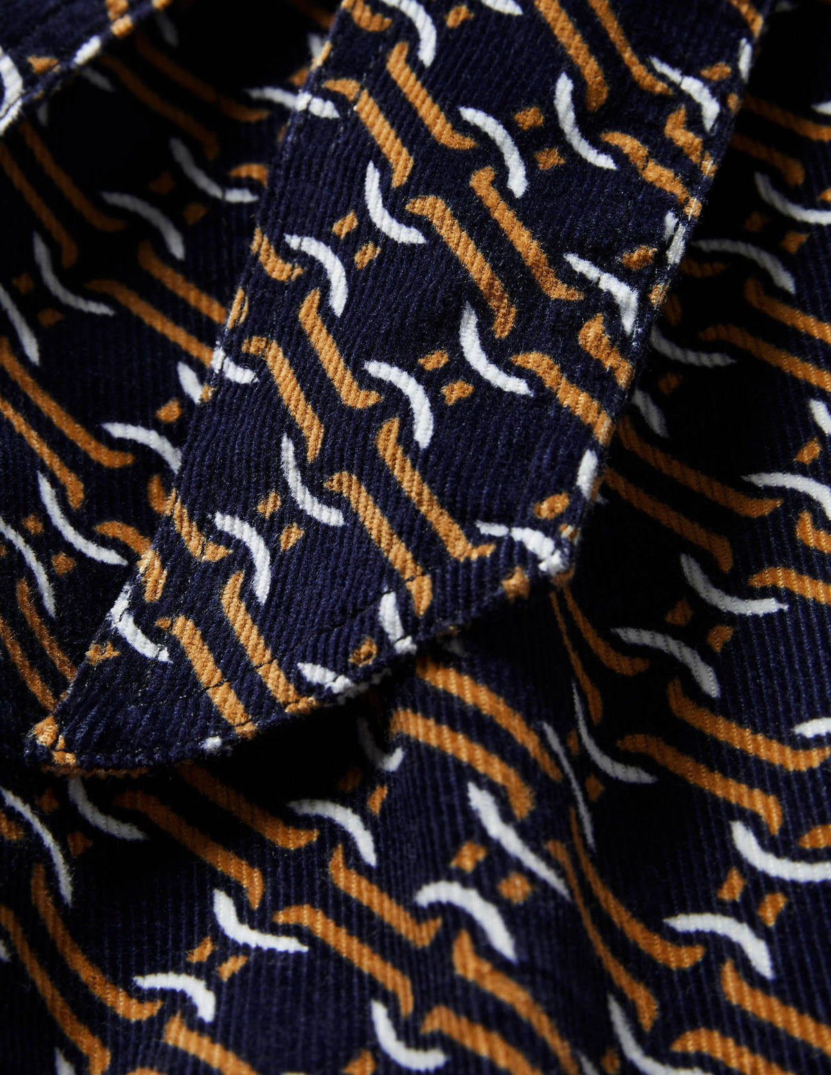 Esmeralda Kleid mit Taillengürtel-Navy, Geometrisches Gliedermuster-6