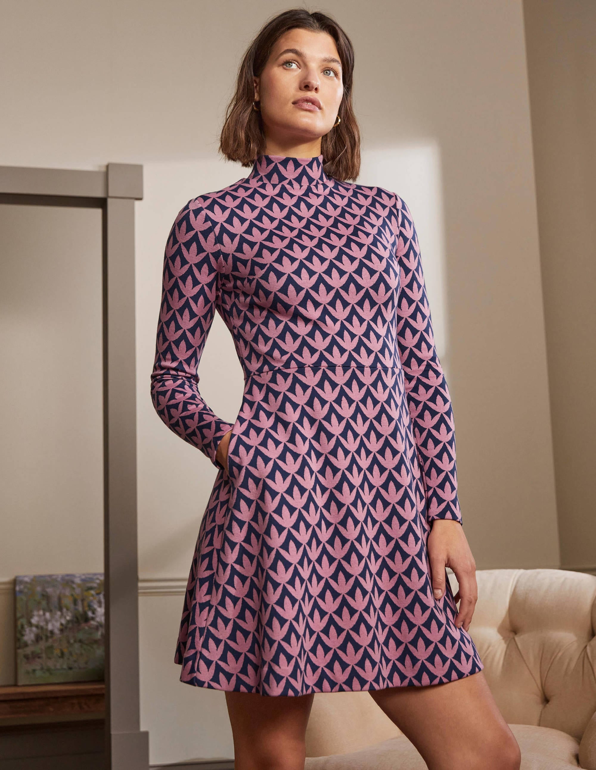Jacquard-Kleid mit Stehkragen-DE_D9_Colour translations_Test078 - Image 1