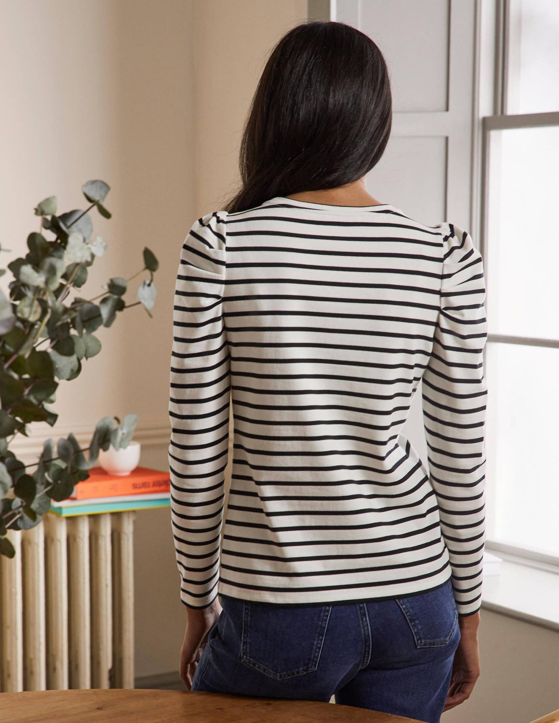 Imogen Bretonshirt-Naturweiß/Schwarz, Schleife-3