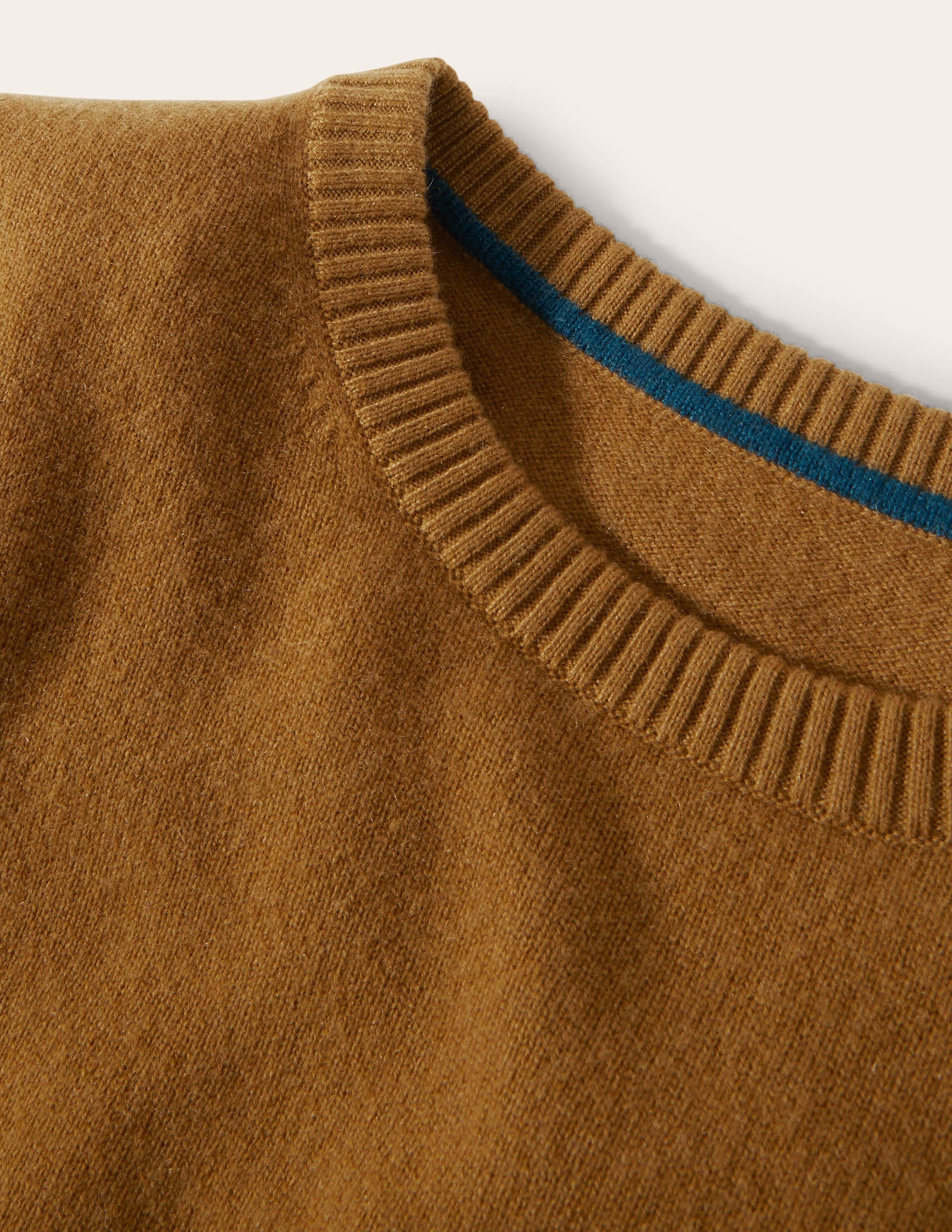Cashmere Crew Neck Jumper-Moss Brown - Image 4
