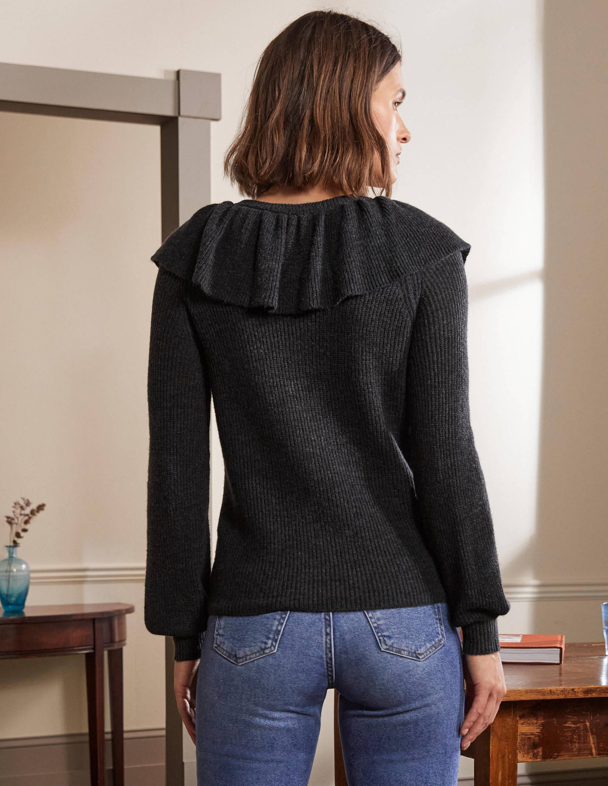 Flauschiger Pullover mit Rüschenkragen-Anthrazit Melange-3