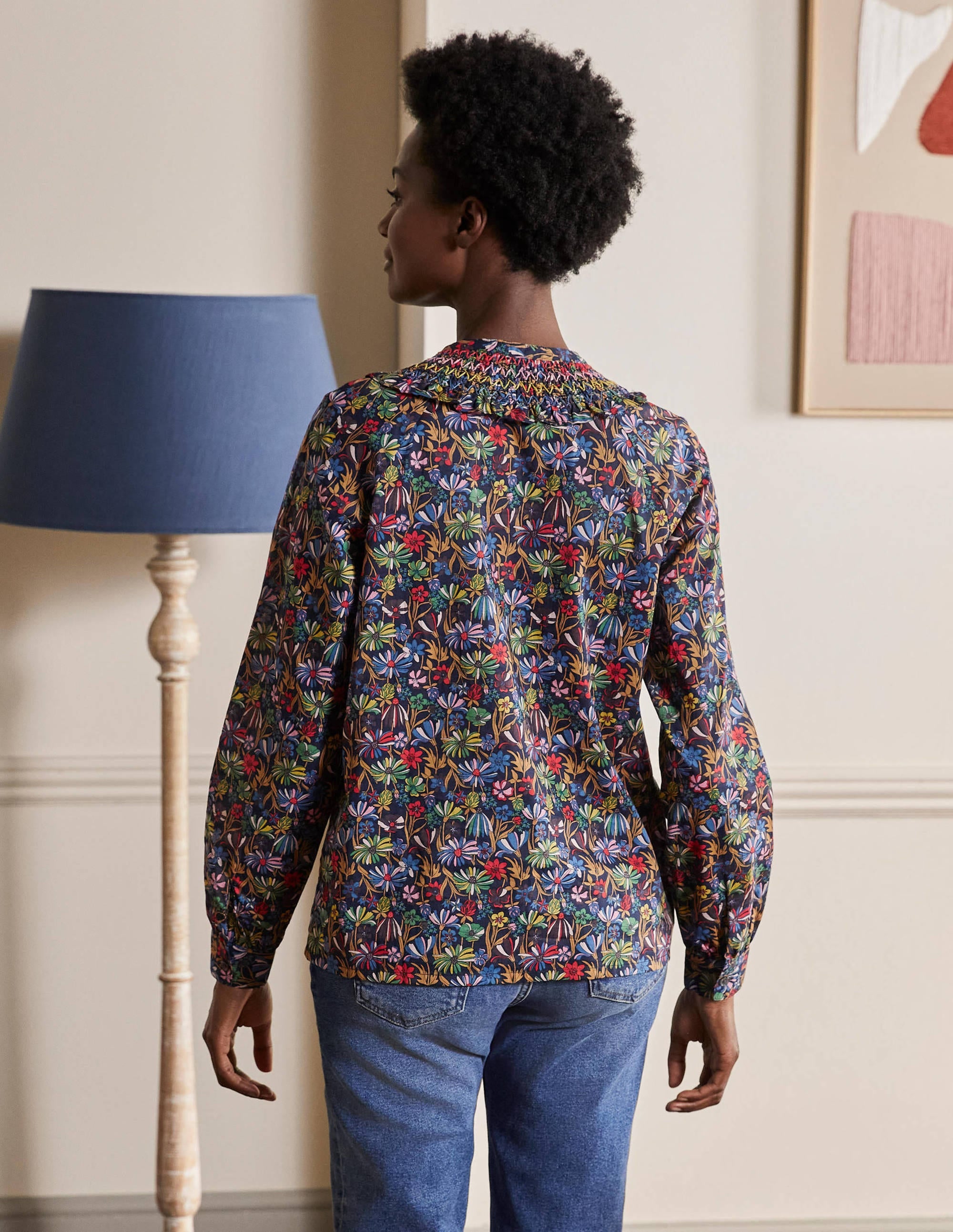 Chemise Leandra en coton à smocks-Bleu marine, motif Wild Dandelion - Image 2