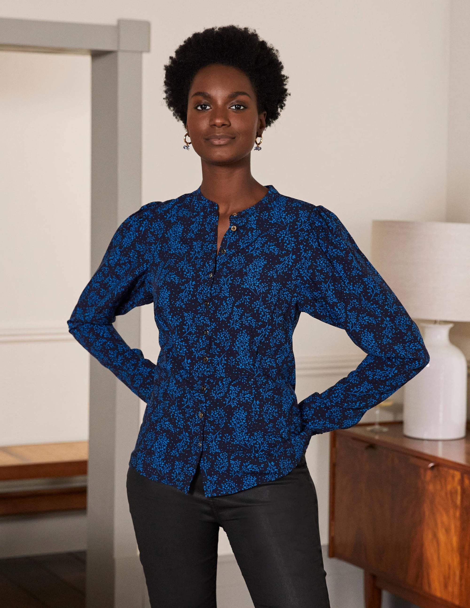 Chemise à manches bouffantes-Motif Leafy Sprig bleu marine/bleu - Image 4