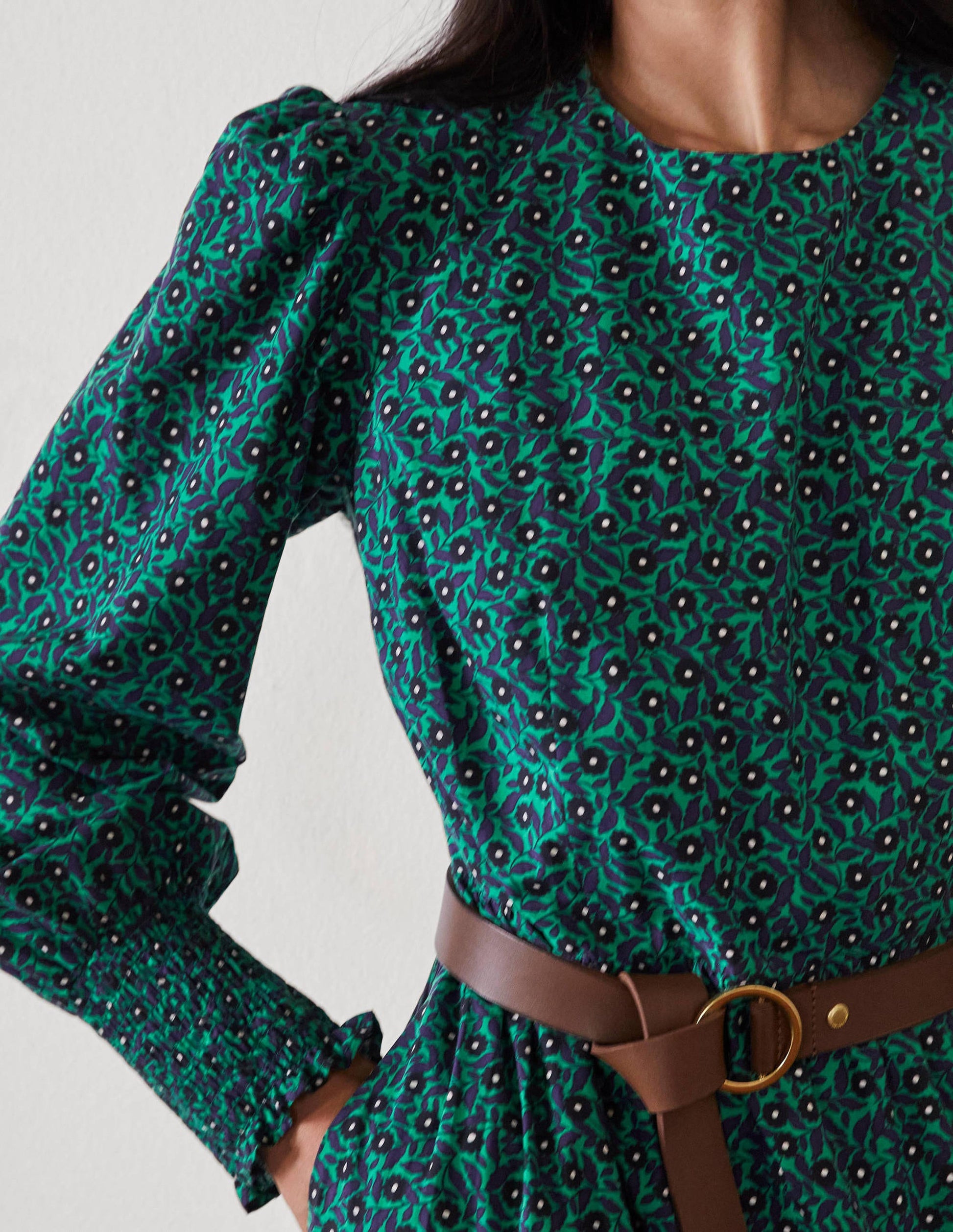 Maxikleid mit Stufen-Schottengrün, Filigranes Blumenmuster-2