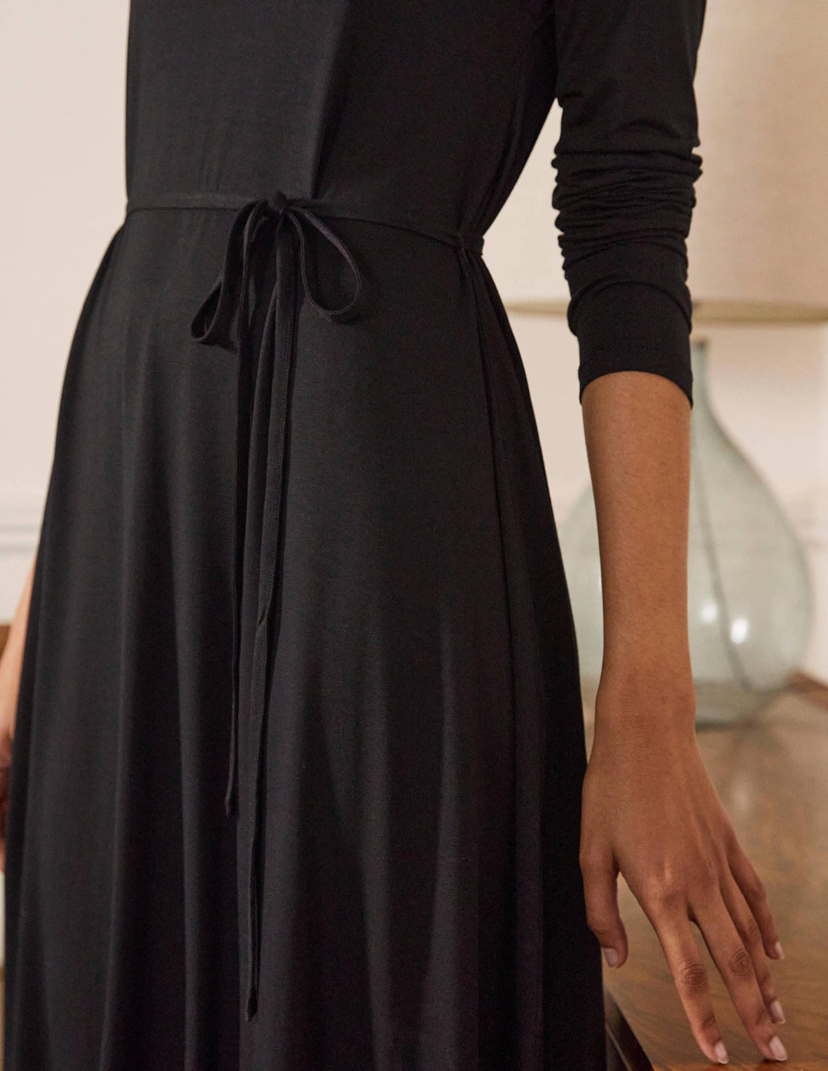 Jersey-Midikleid mit Rollkragen-Schwarz - Image 2