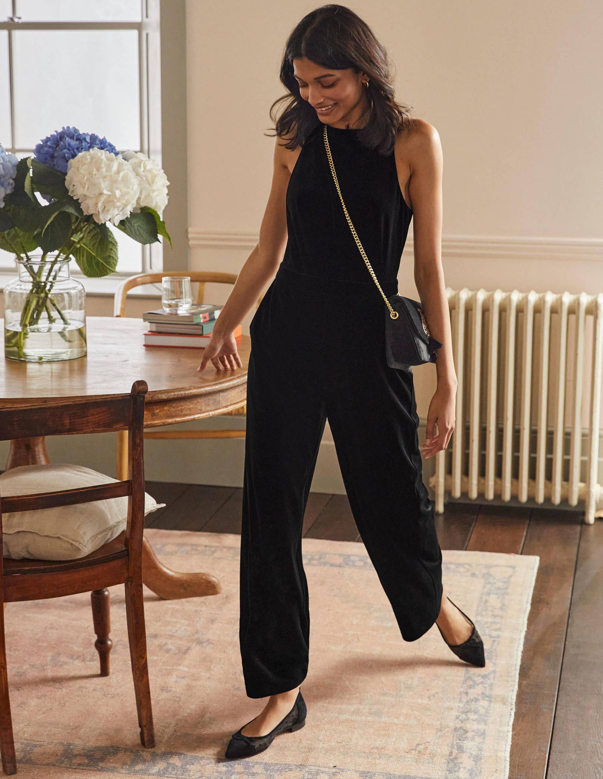 Neckholder-Jumpsuit aus Samt-Schwarz-1