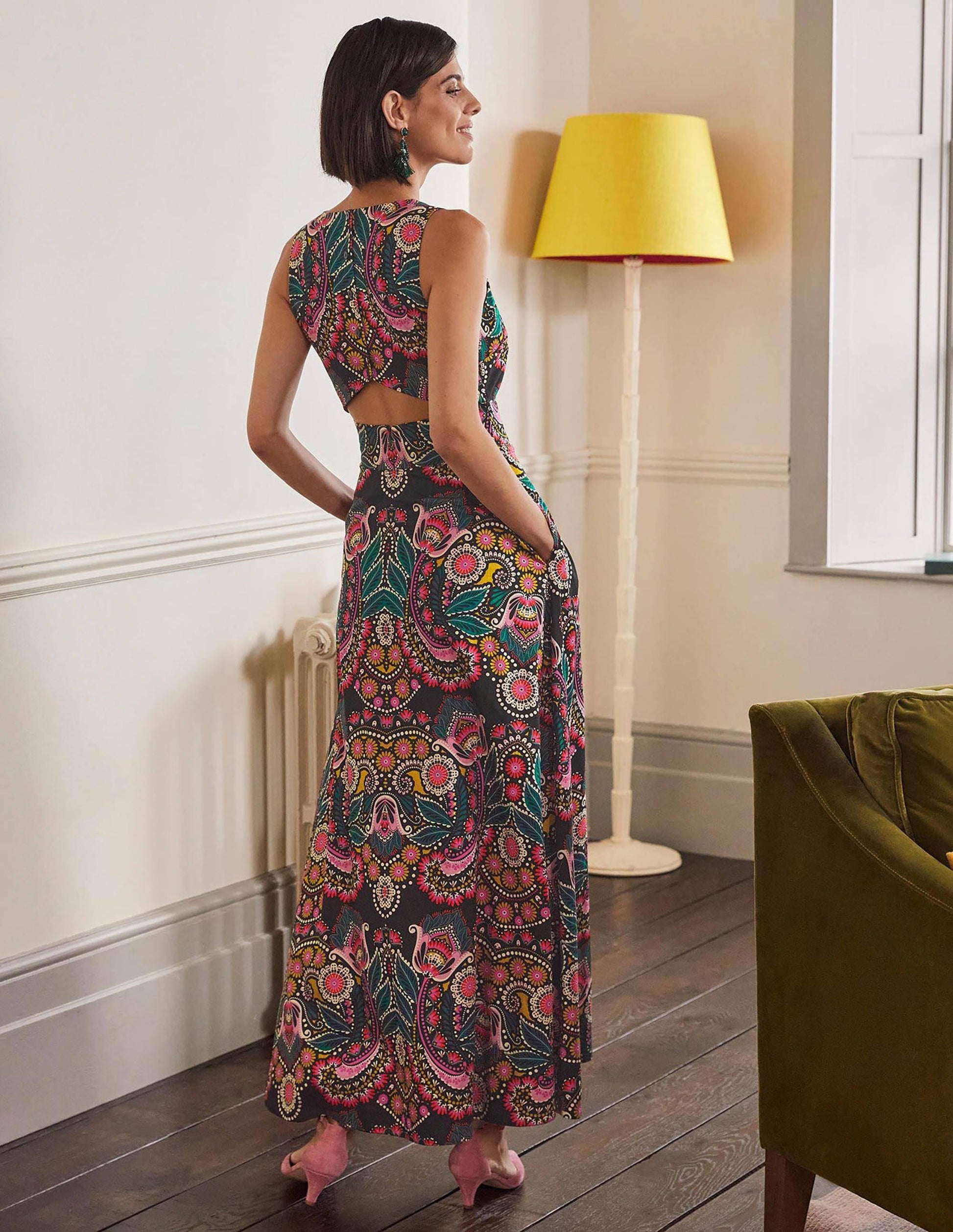 Robe longue ornée dans le dos-Noir, motif Daisy Paisley-3