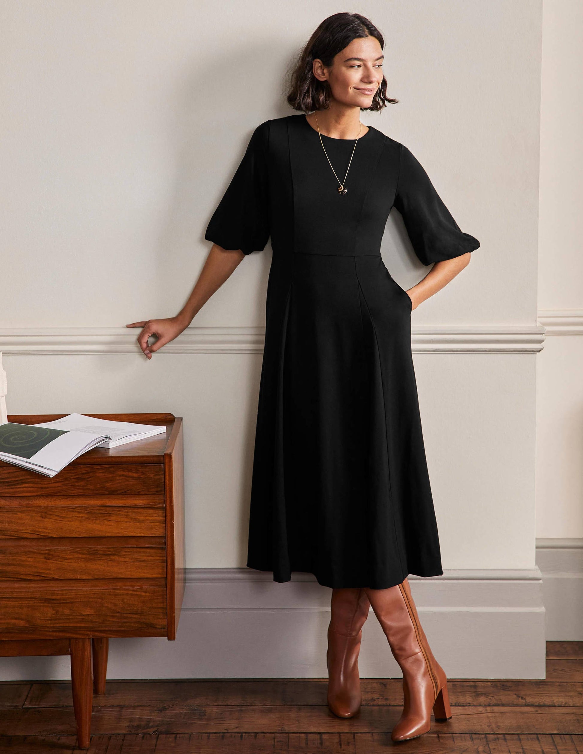 Ponte-Midikleid mit Tellerrock-Schwarz-4