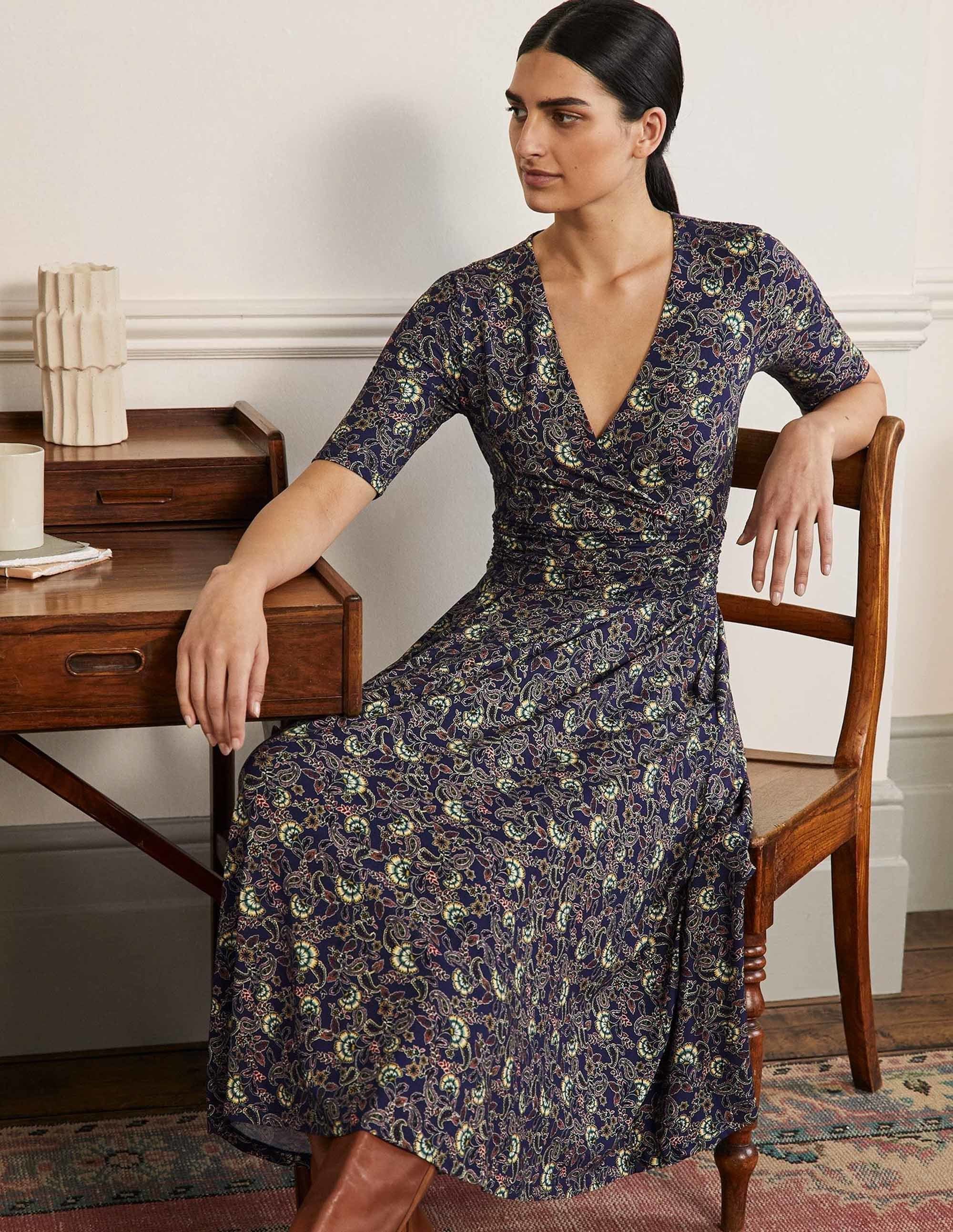 Midikleid aus Jersey mit geraffter Taille-Französisches Navy, Exotisches Blumenmuster - Image 1