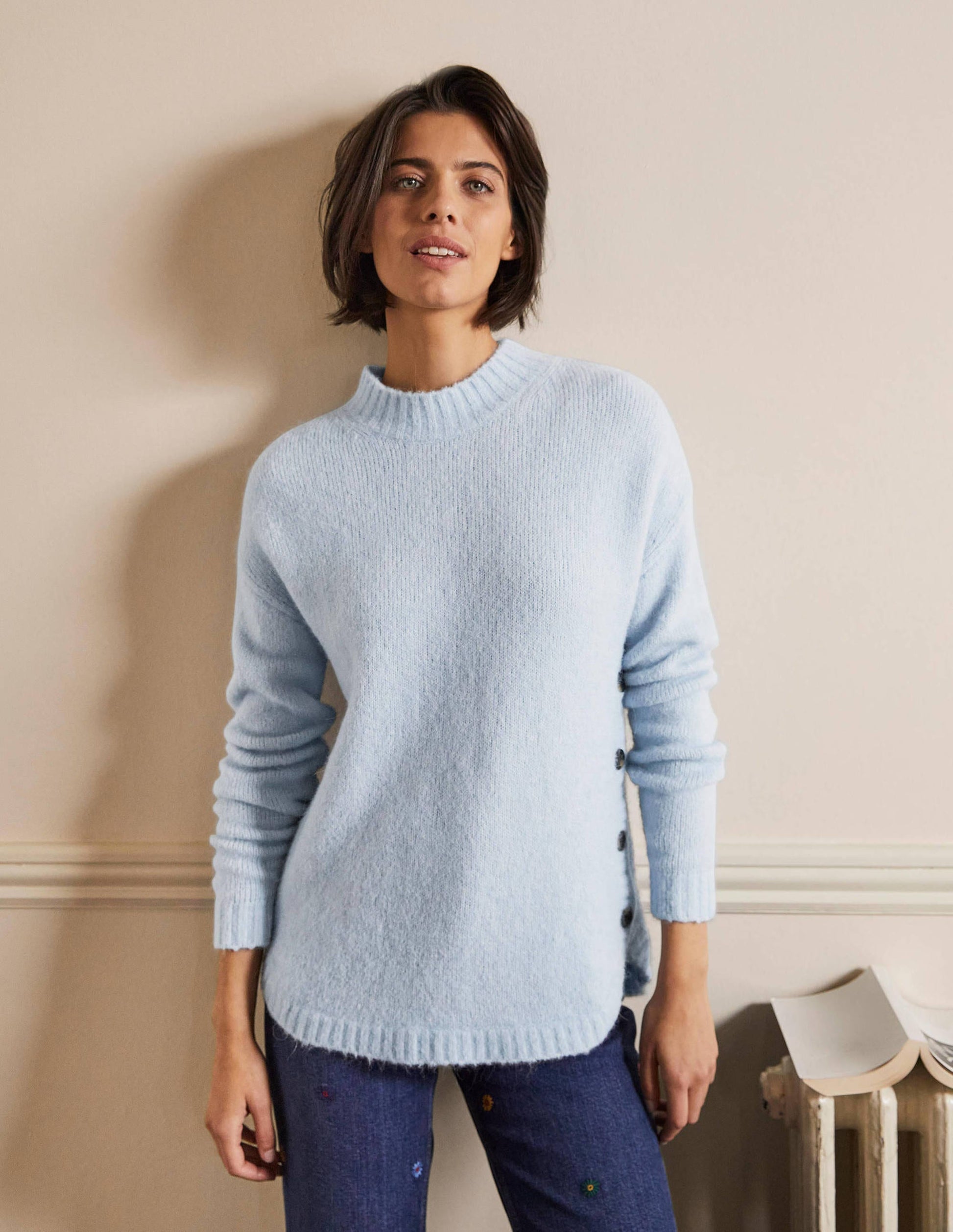 Pull duveteux avec boutons sur les côtés-Vert écume-1