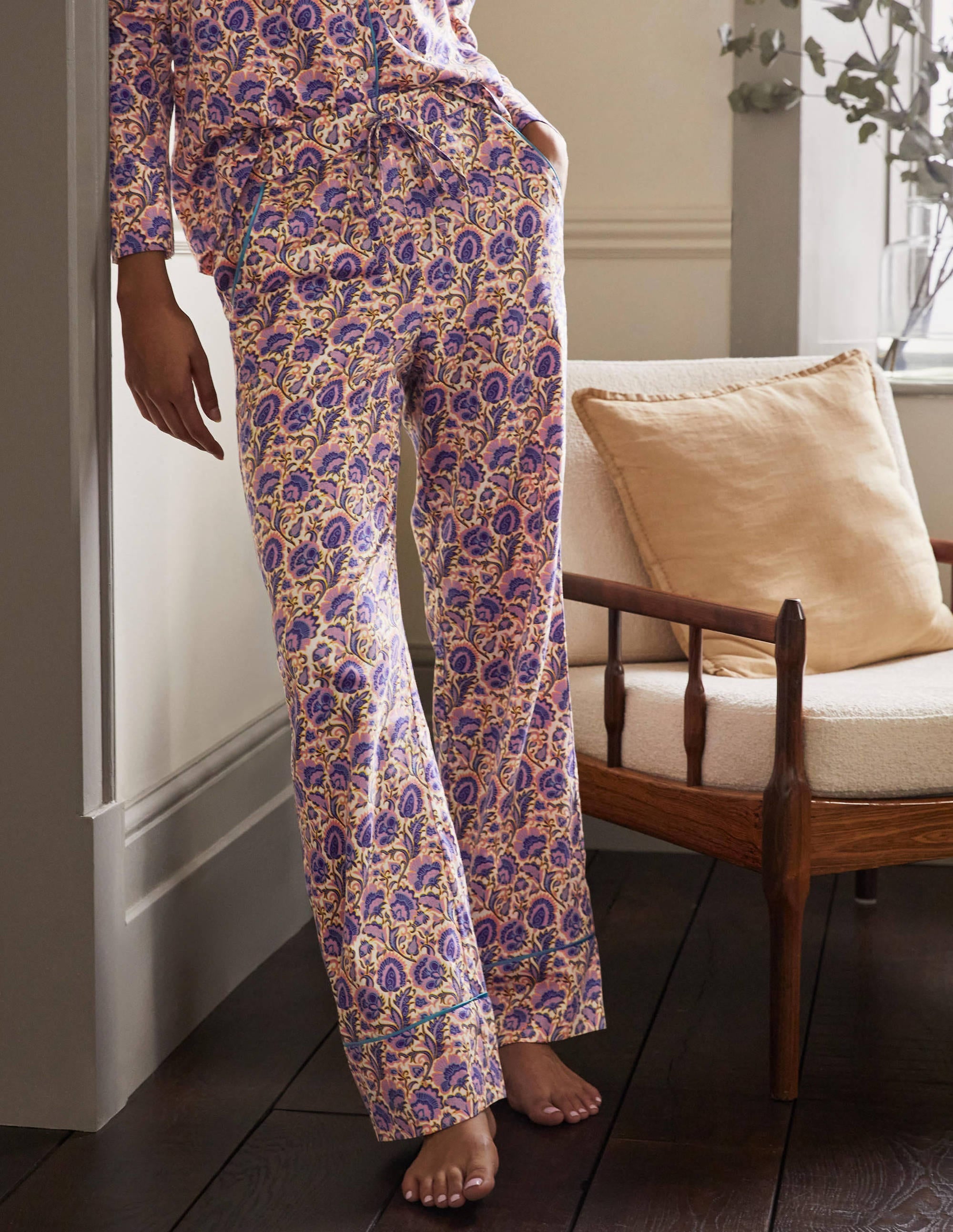 Bas de pyjama en coton-Ivoire, motif floral riche - Image 3