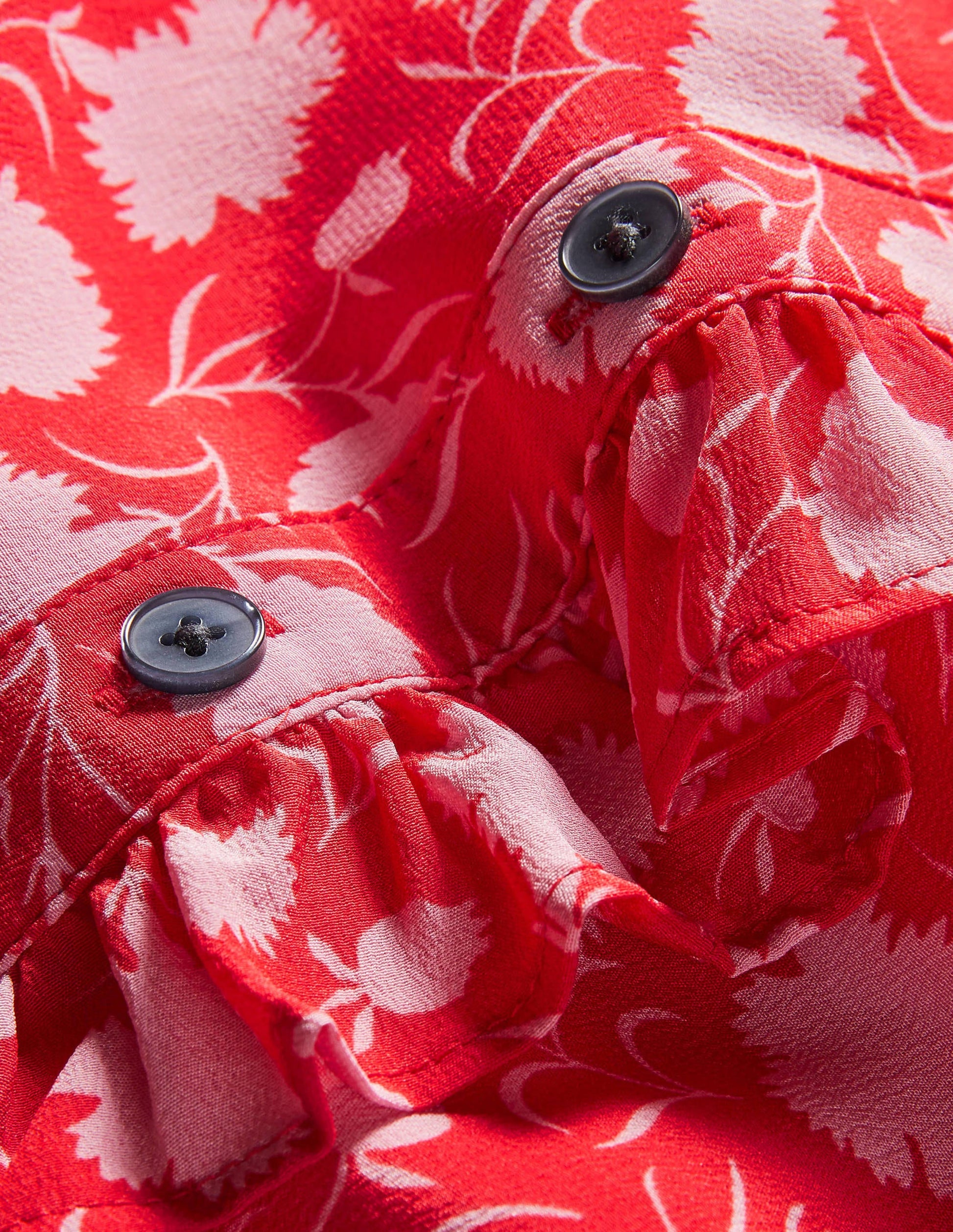 Seidenbluse mit hohem Kragen und Rüschen-Paprikarot, Knospen mit Blüten-8