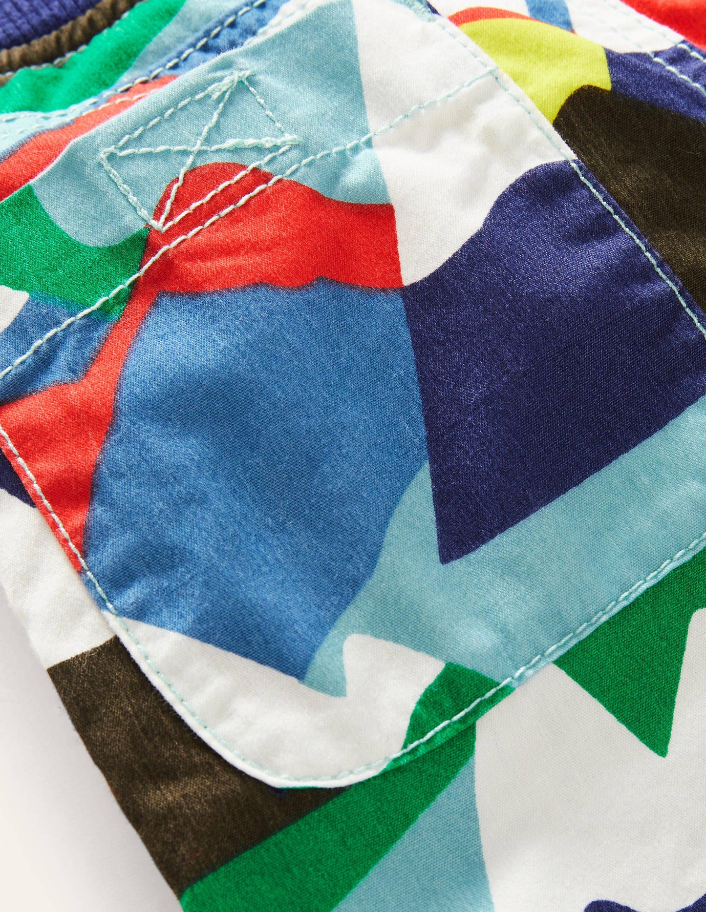 Abenteuer-Shorts-Bunt/Bergmotiv, Camouflagemuster