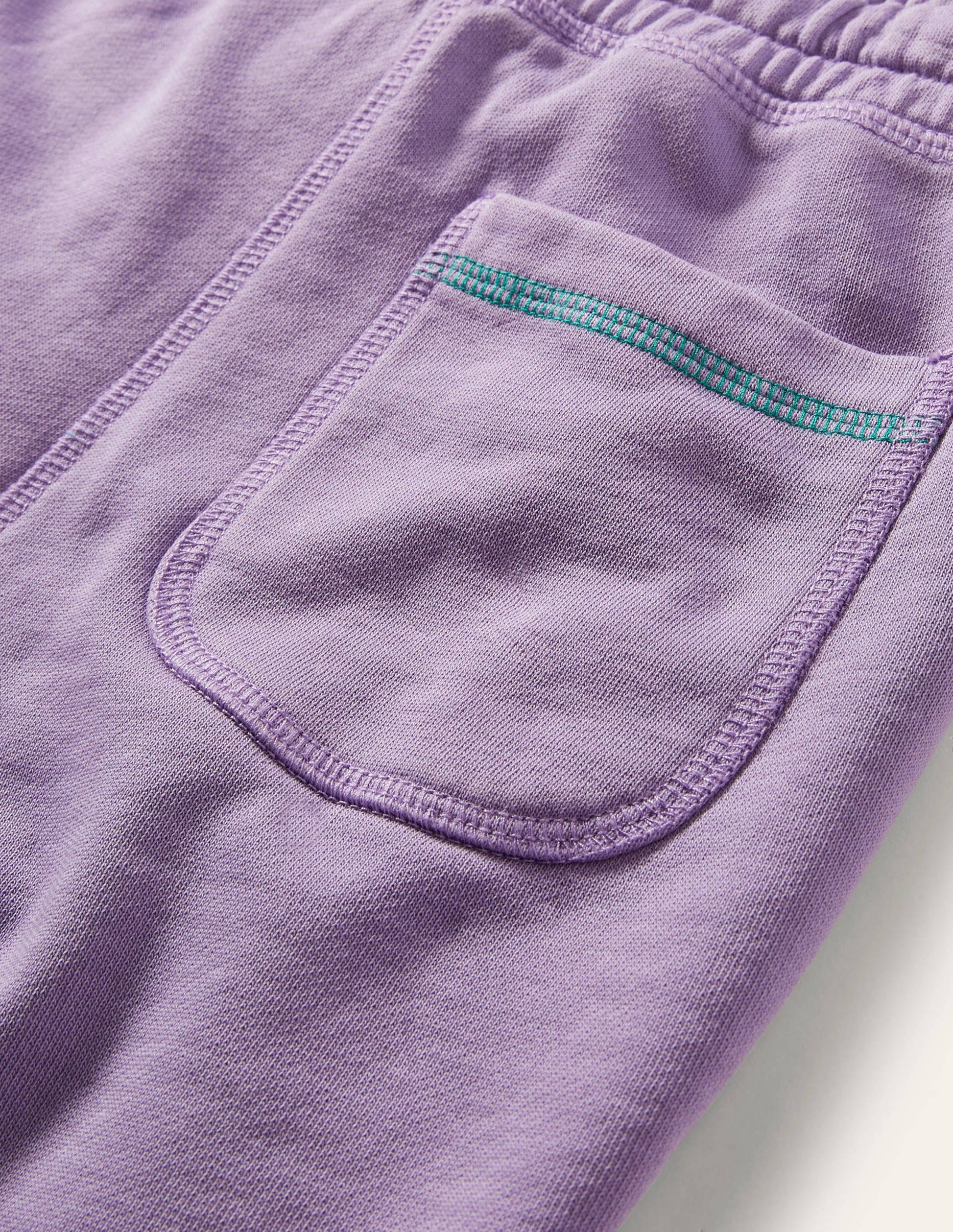 Stückgefärbte Sweatshorts-Kühles Violett-3