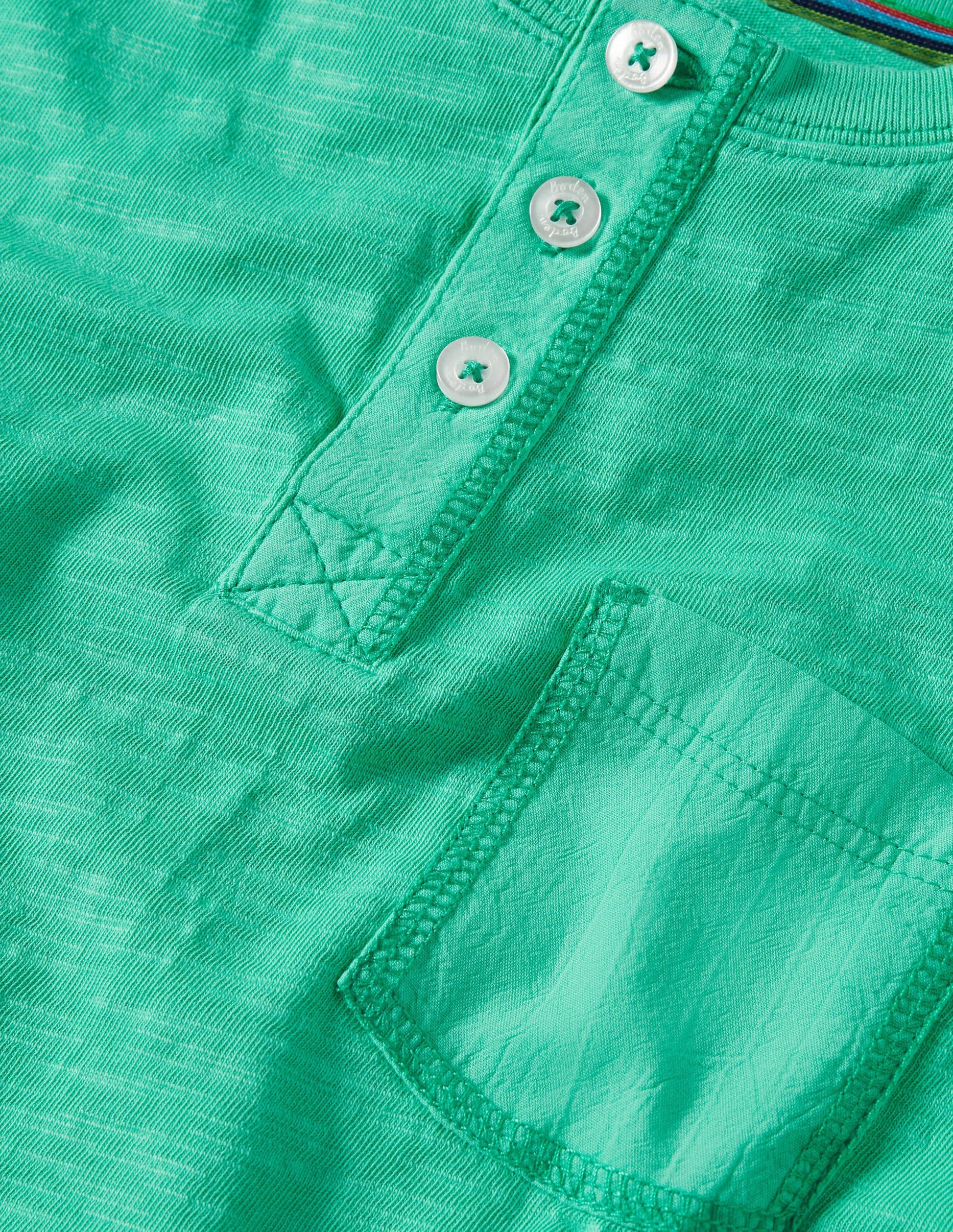 Stückgefärbtes Henley-T-Shirt-Tropisches Grün-3