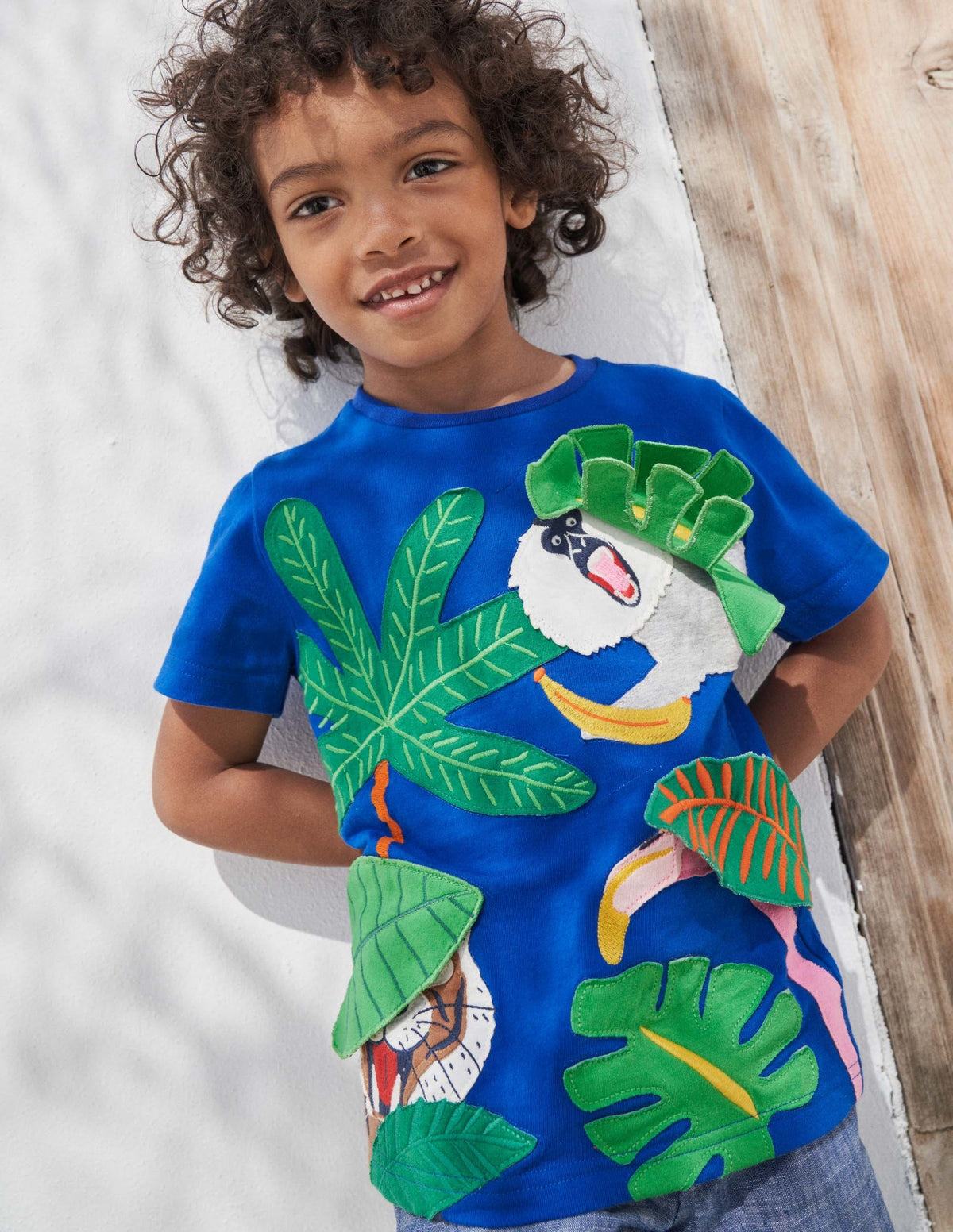 T-Shirt mit tierischem Aufklappmotiv-Glockenblumenblau, Vorwitzige Dschungelbewohner - Image 5