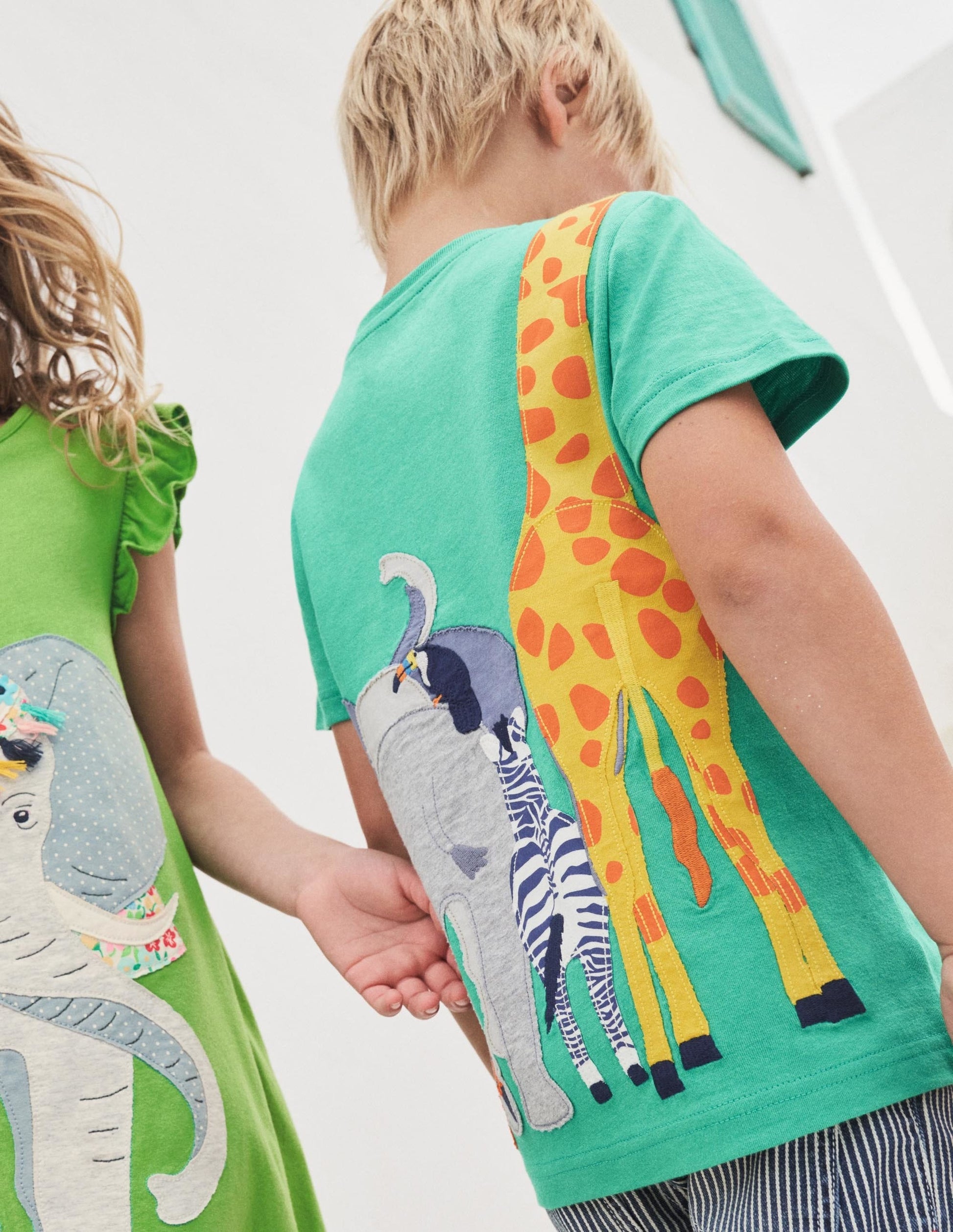 T-shirt à appliqué recto verso-Animaux de safari poivron vert-4