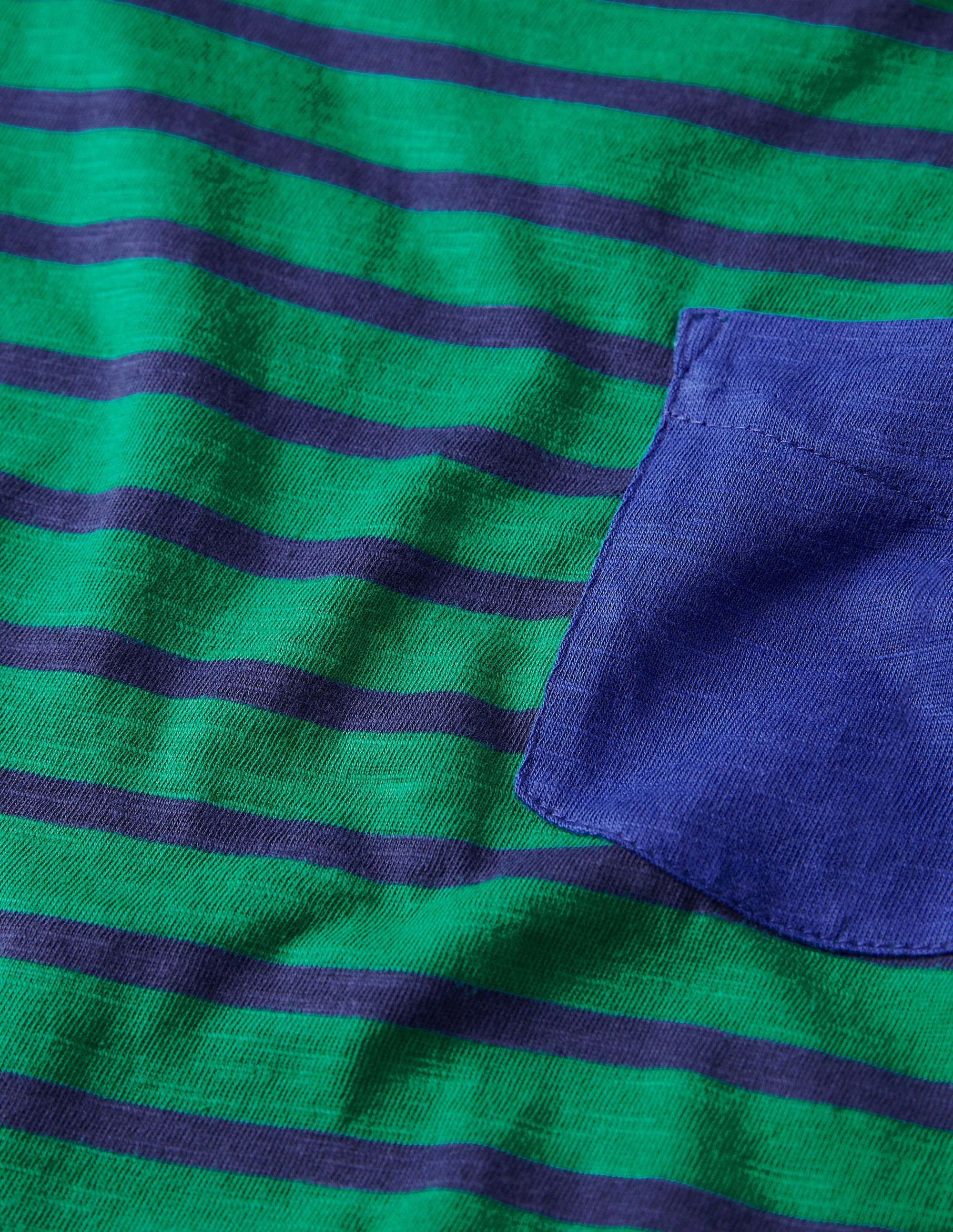 T-Shirt mit abgesetzten Schultern-Paprikagrün/Schuluniform-Navy - Image 3