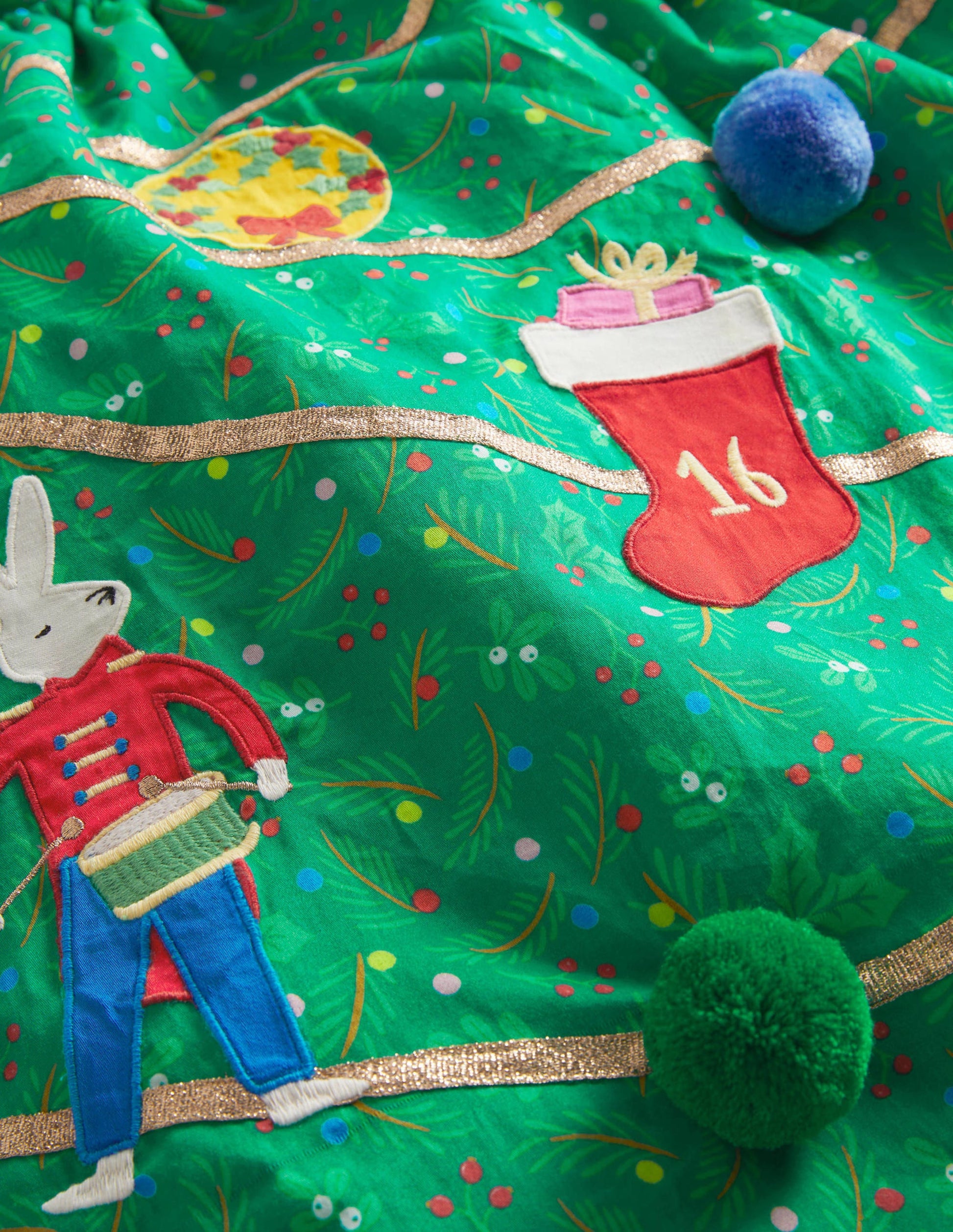 Green Embroidered Christmas Sack-Vert des Highlands-3