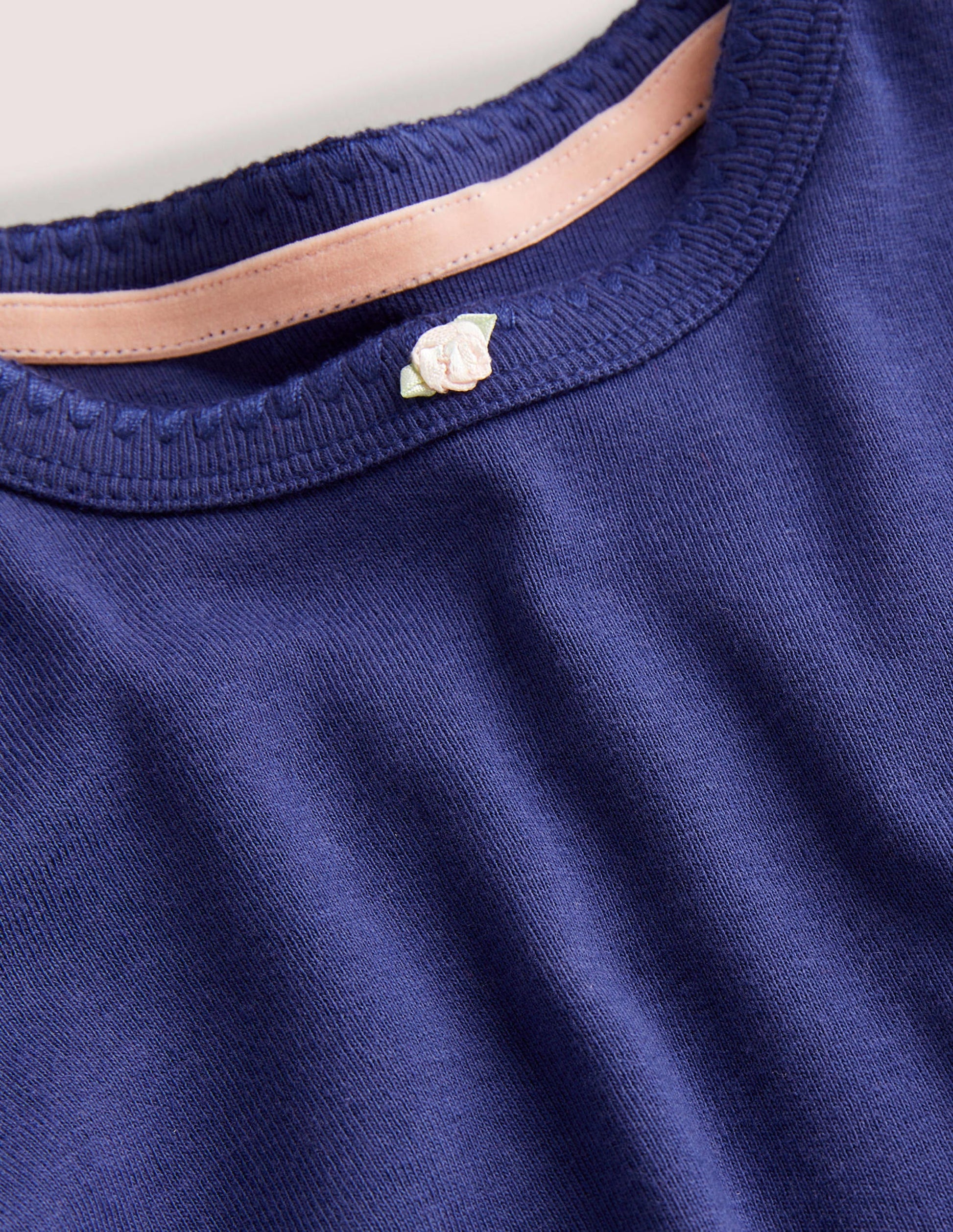 Langärmliges Oberteil mit Röschen-Segelblau-3