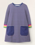 Fröhliches Jerseykleid mit Tasche-Segelblau, Regenbogenbündchen