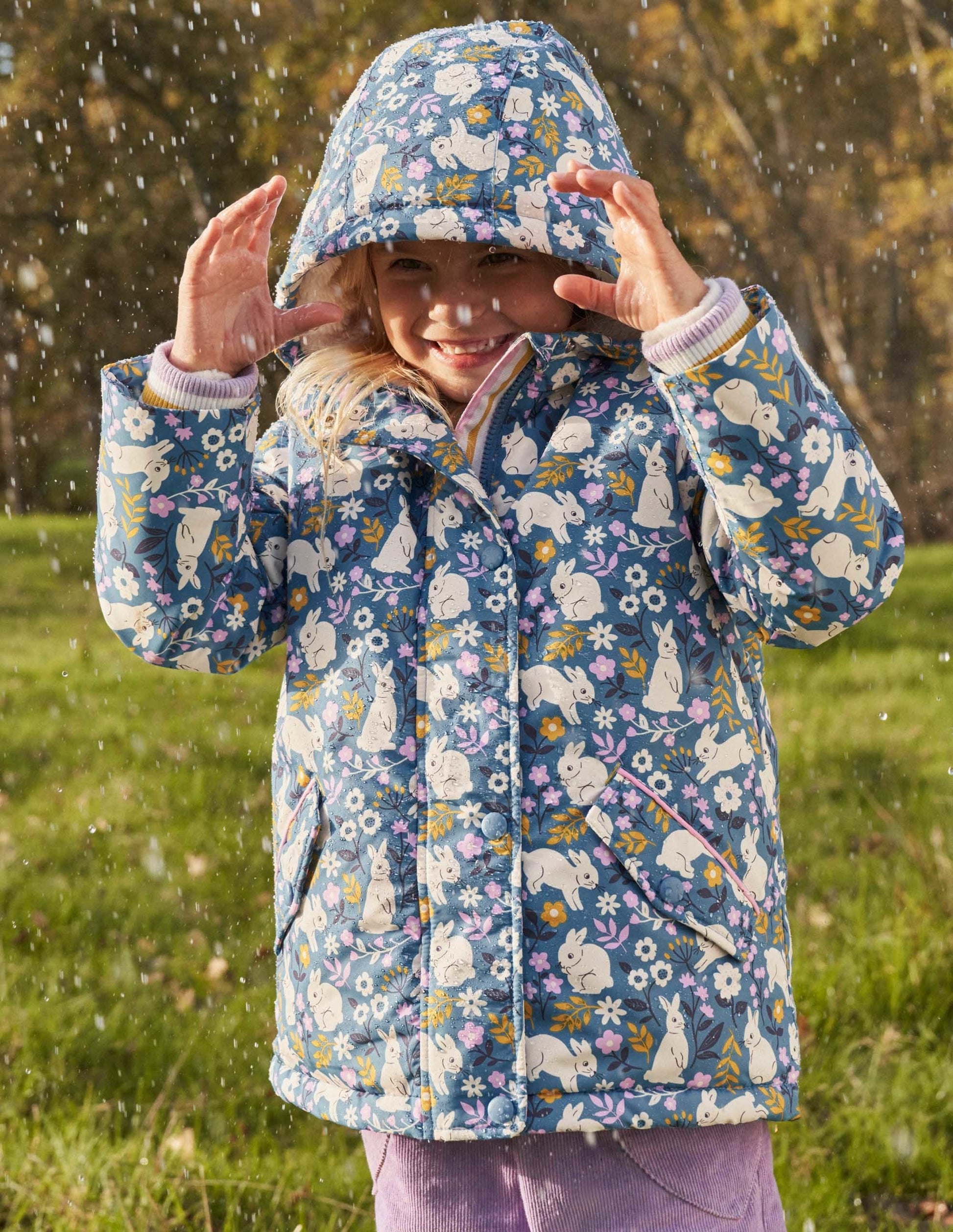 Blue Bunny Print Sherpa-Lined Anorak-Rivierablau, Häschen im Feld-5