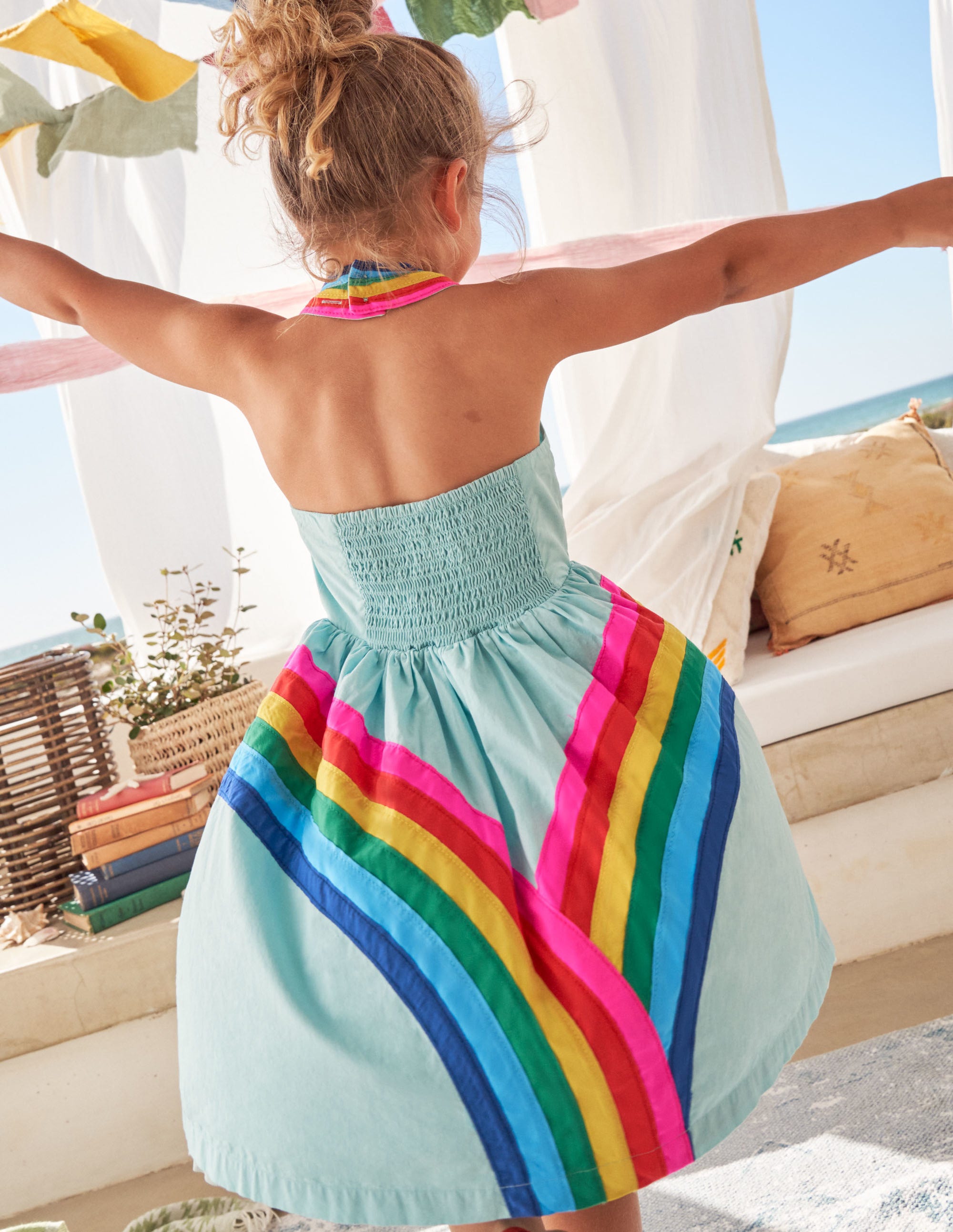 Robe dos-nu à motif arc-en-ciel-Arc-en-ciel bleu géorgien - Image 5