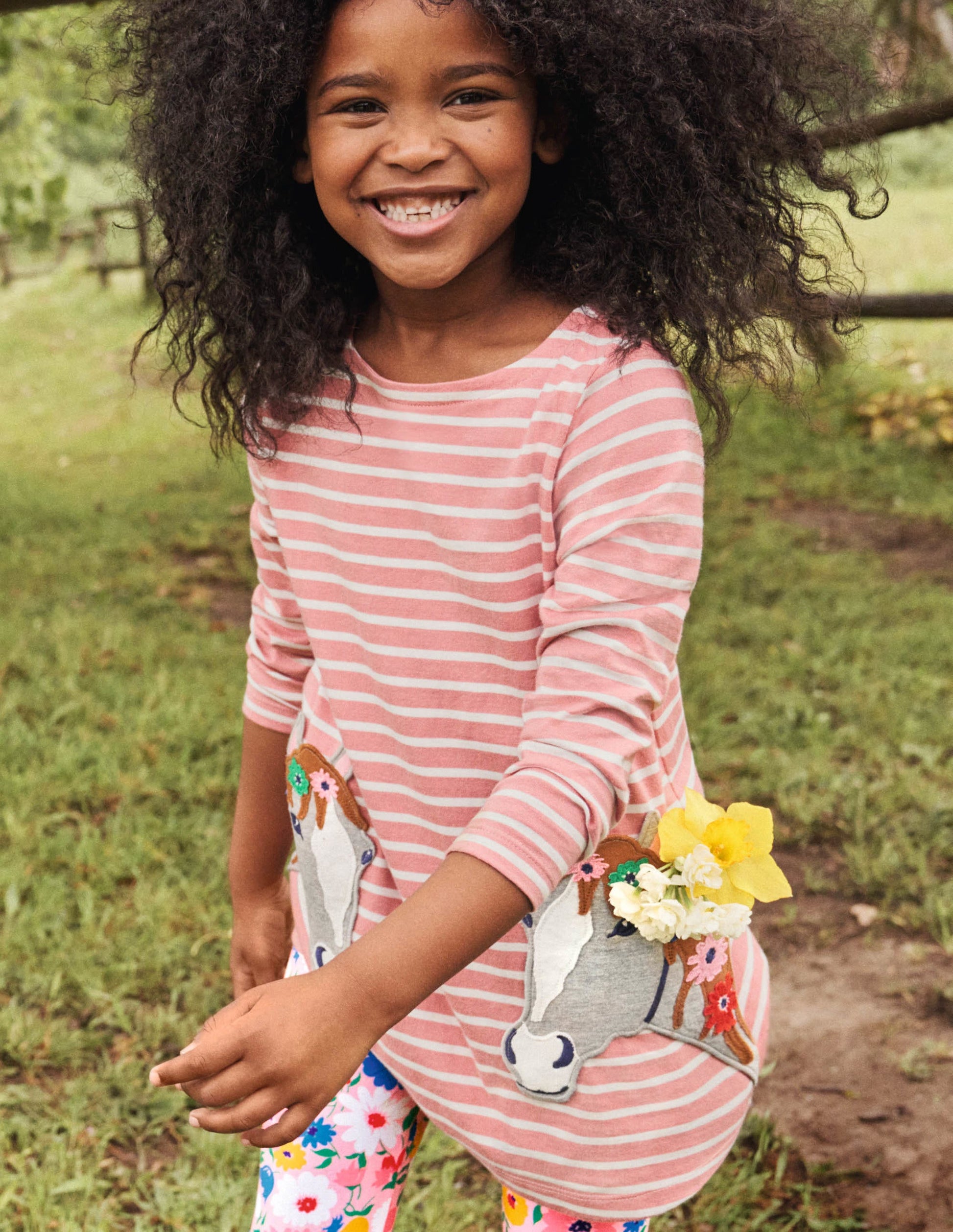 Tunika mit applizierter Tasche-Mandelblütenrosa/Naturweiß, Pferd-4