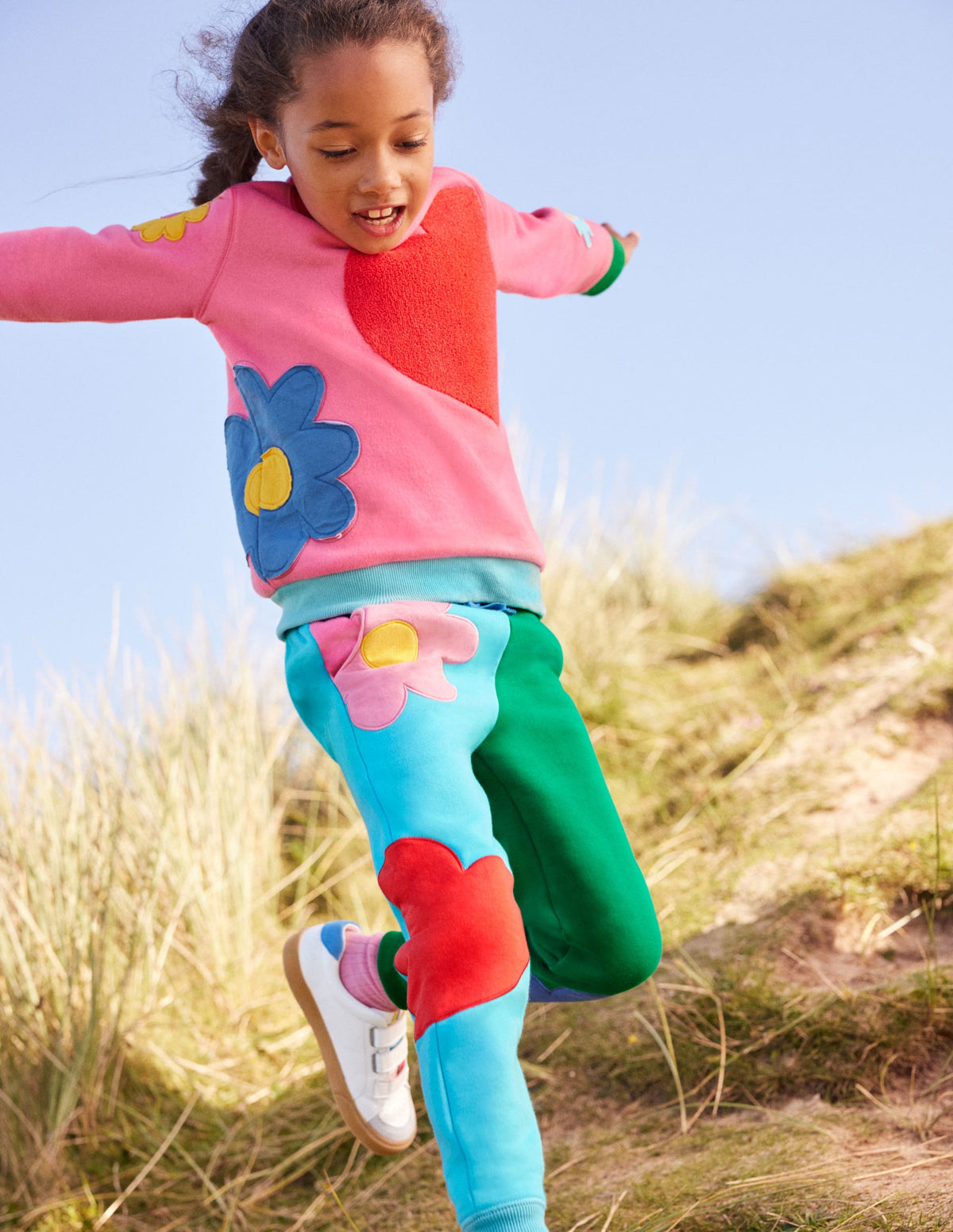 Sweatshirt mit Applikation-Helles Blütenrosa, Herz - Image 1