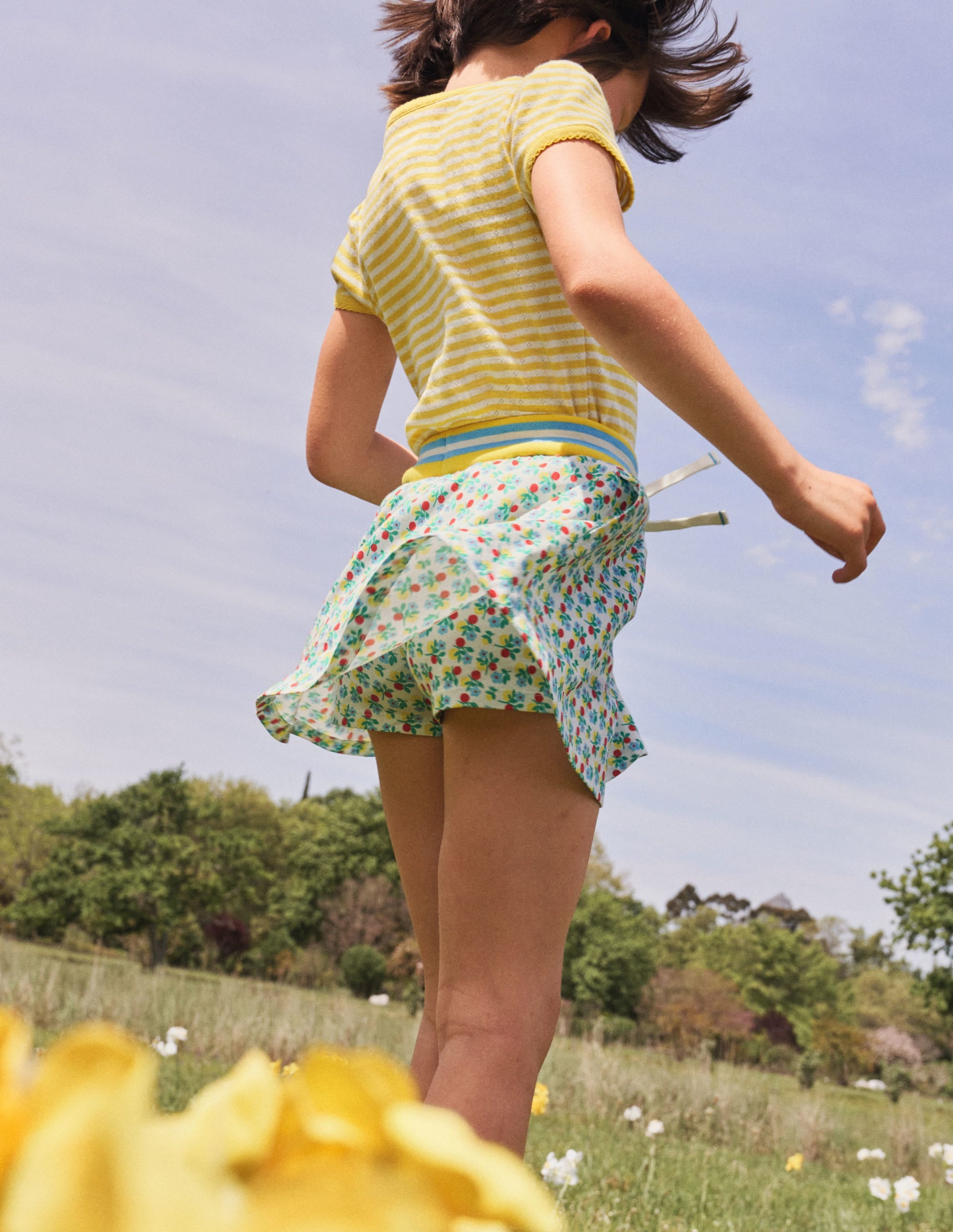 Gemusterter Jersey-Skort-Naturweiß, Beerenblüte - Image 6